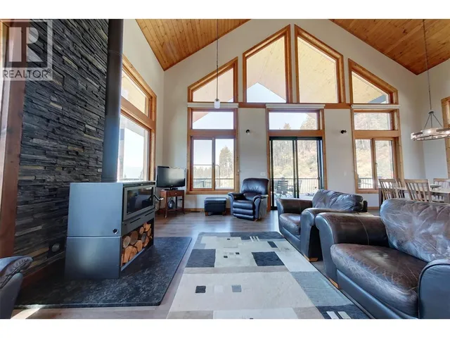3820 SUN RIDGE ROAD, Creston 2