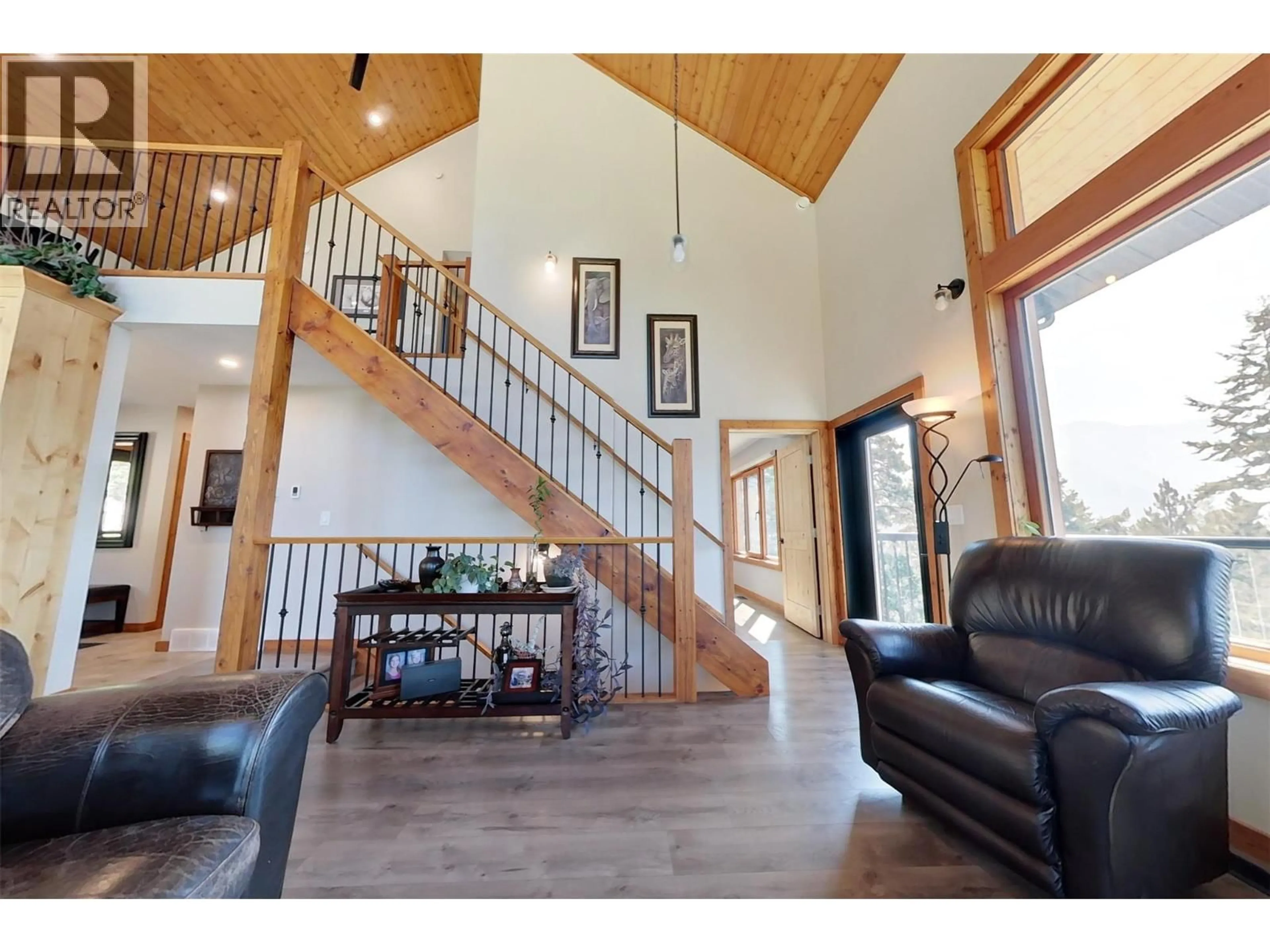Indoor foyer for 3820 SUN RIDGE ROAD, Erickson British Columbia V0B1G1