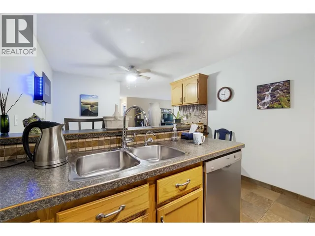 208 - 250 5TH STREET SOUTHEAST, Salmon Arm 5