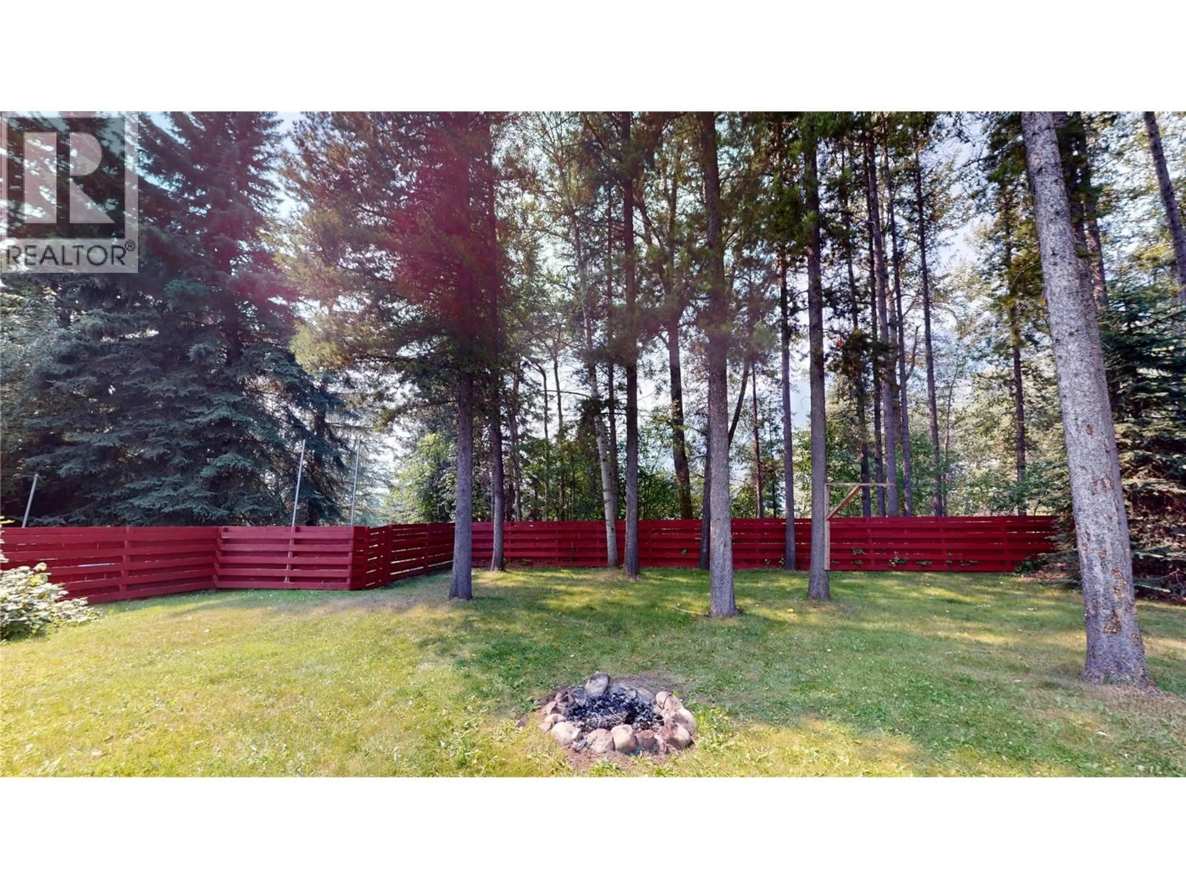 A pic from outside/outdoor area/front of a property/back of a property/a pic from drone, forest/trees view for 260 BLUE SPRUCE CRESCENT, Sparwood British Columbia V0B2G1