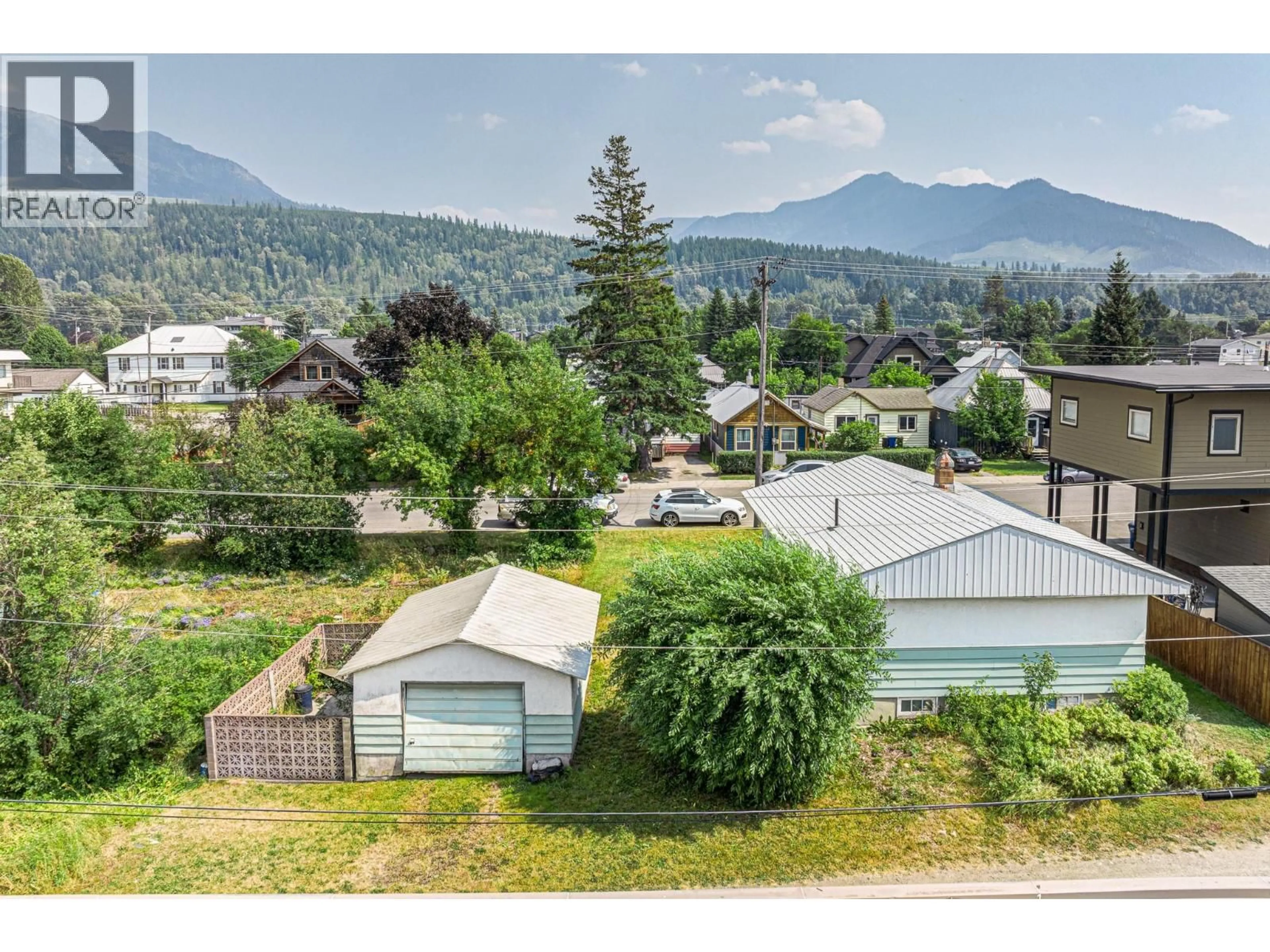 A pic from outside/outdoor area/front of a property/back of a property/a pic from drone, mountain view for 1291 6TH AVENUE, Fernie British Columbia V0B1M0