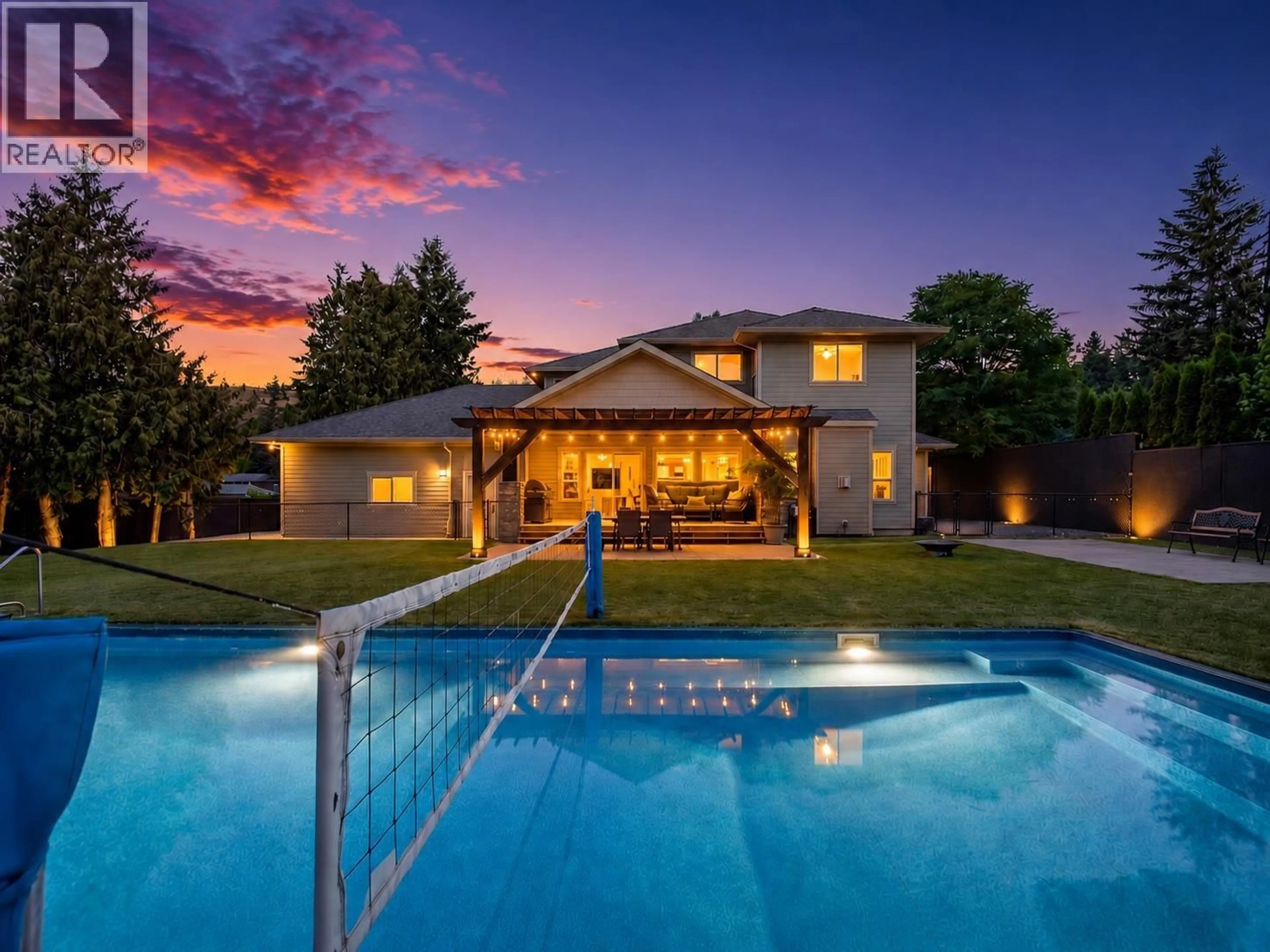 Pool for 4588 RAYMER ROAD, Kelowna British Columbia V1W1H9
