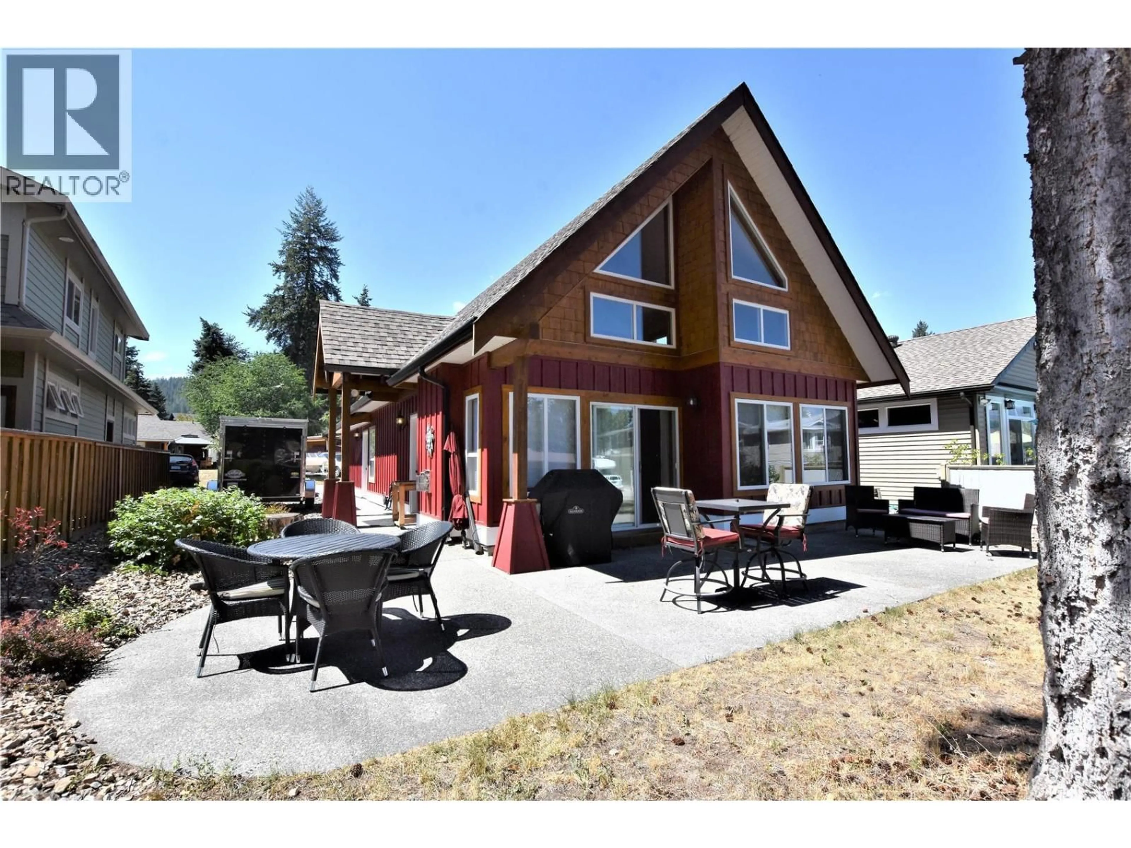 Patio, mountain view for 121 DEER STREET, Vernon British Columbia V1H2A1