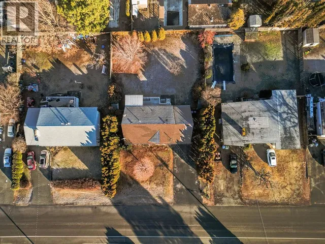 2310 GREENFIELD AVENUE, Kamloops 2