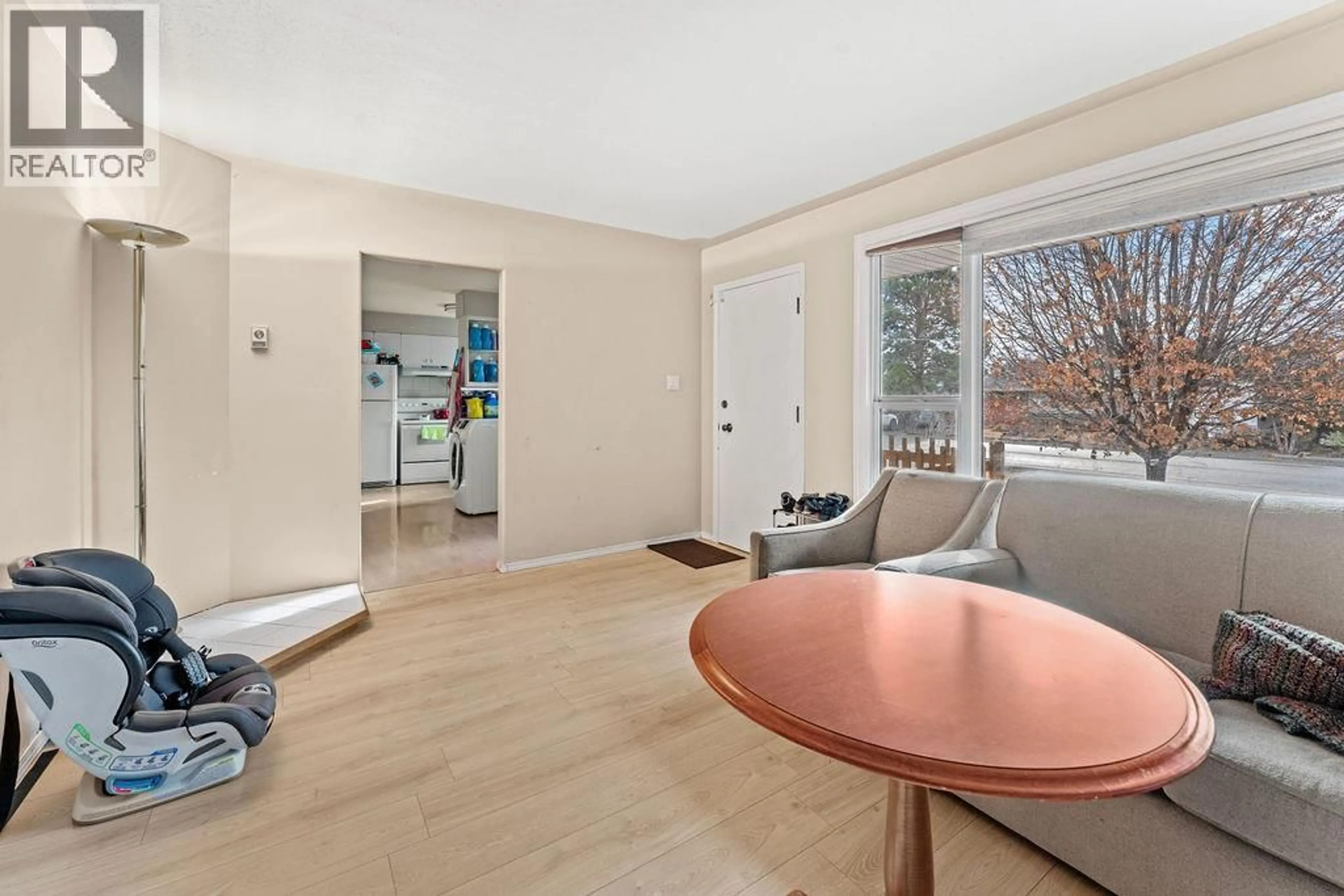 A pic of a room for 2310 GREENFIELD AVENUE, Kamloops British Columbia V2B4P4