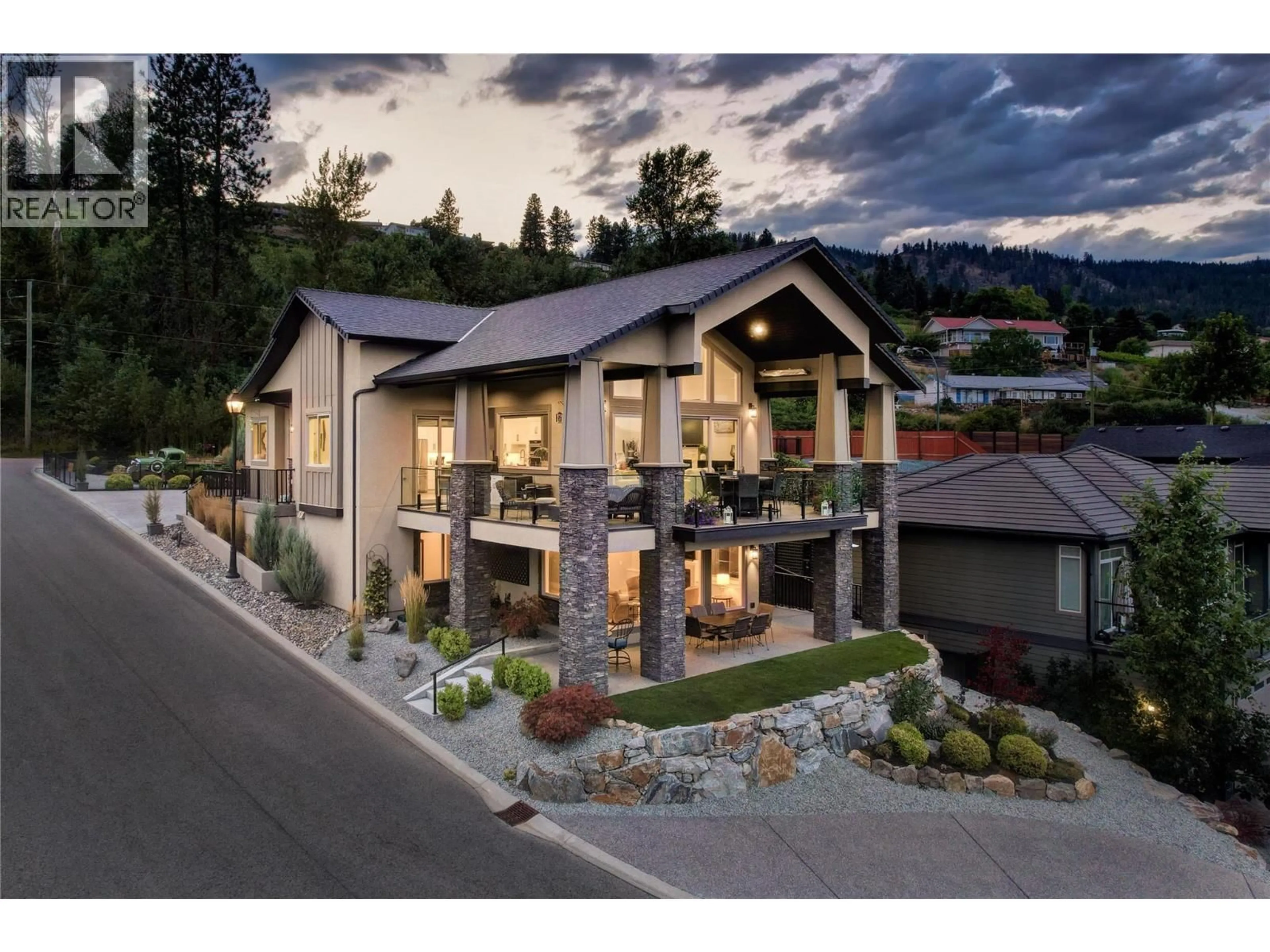 Home with vinyl exterior material, mountain view for 1 - 6267 SUNDSTROM COURT, Peachland British Columbia V0H1X7