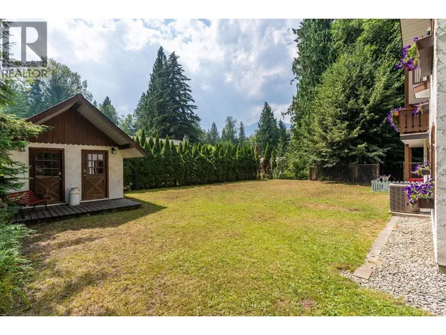 1587 PRATICO ROAD, Revelstoke 5