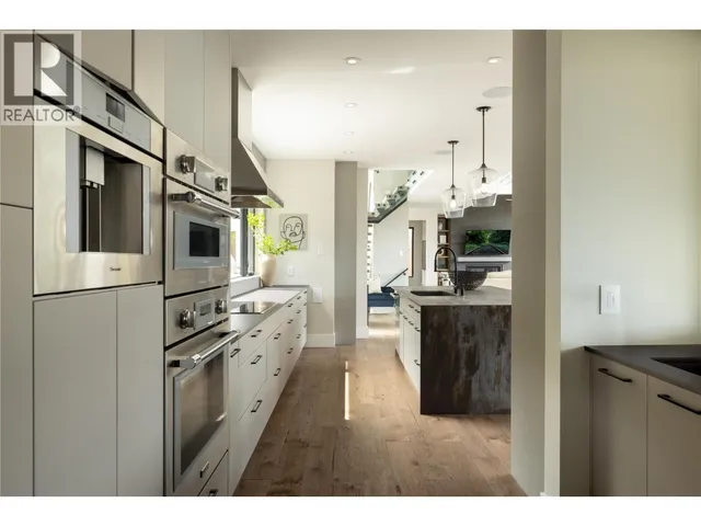 605 CLIFTON COURT, Kelowna 5