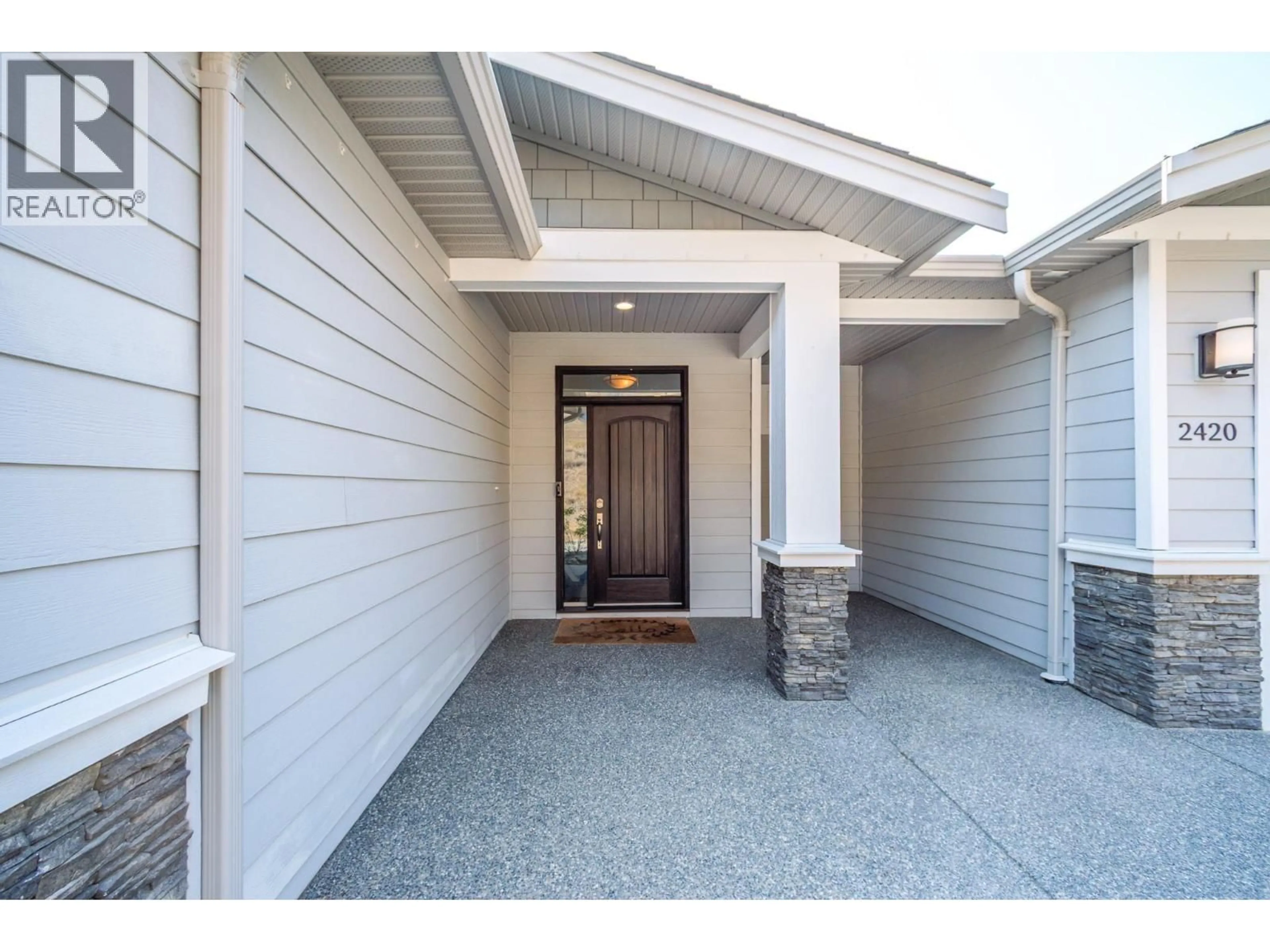Indoor entryway for 2420 TALLUS HEIGHTS DRIVE, West Kelowna British Columbia V4T3M2