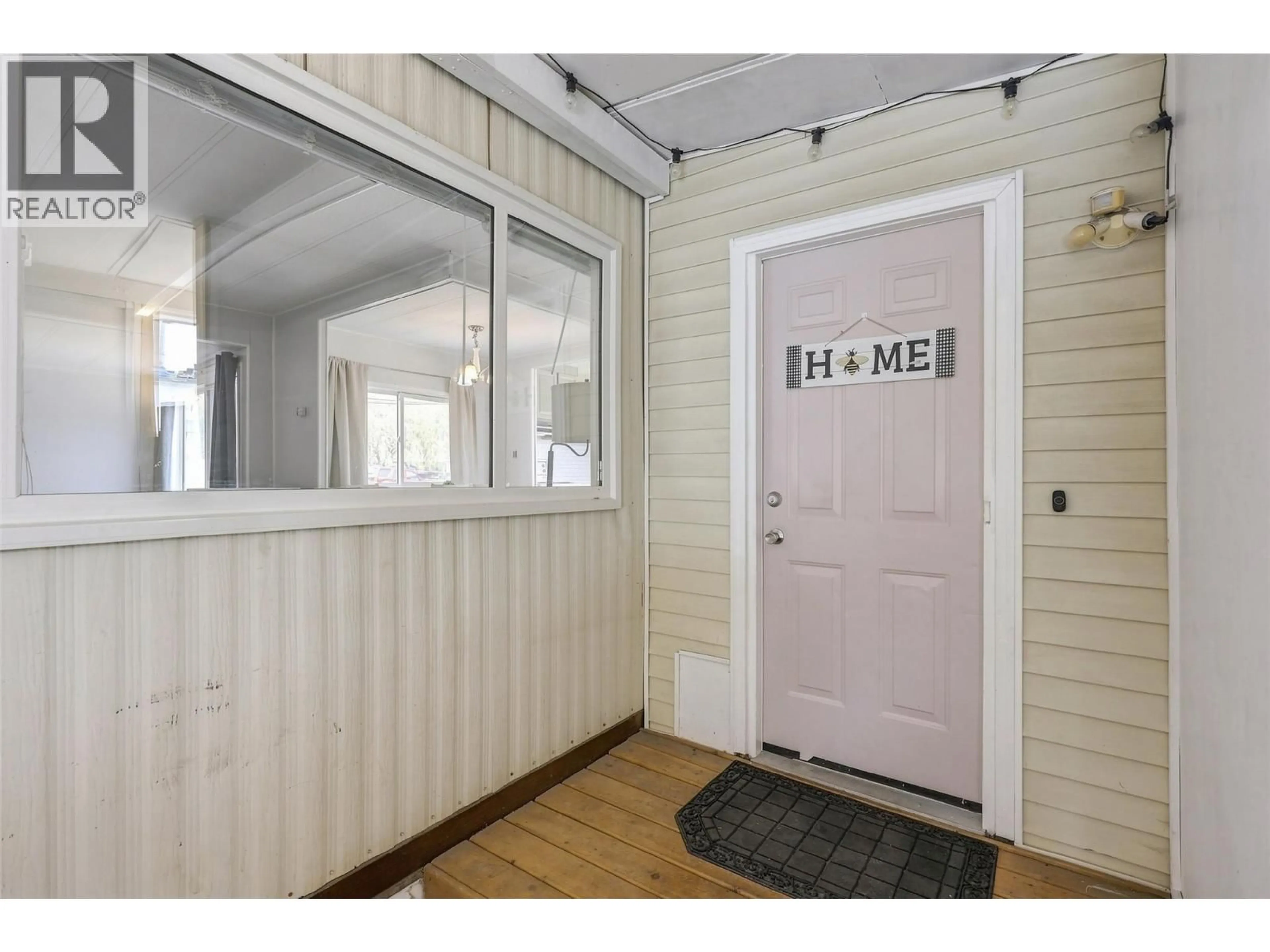 Indoor entryway for 69 - 1655 ORD ROAD, Kamloops British Columbia V2B7V6