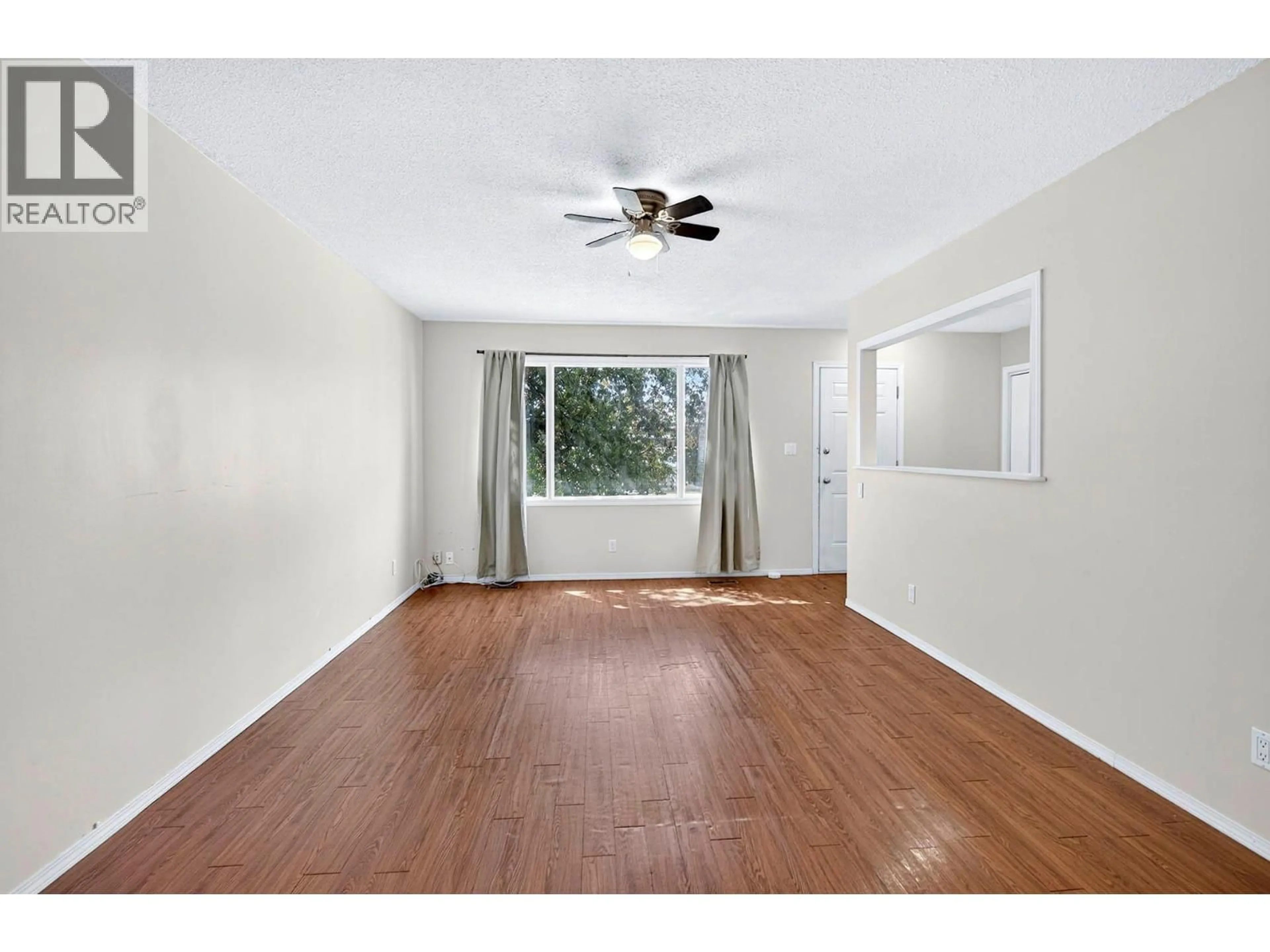 A pic of a room for 658 COURTENAY CRESCENT, Kamloops British Columbia V2B1Z6