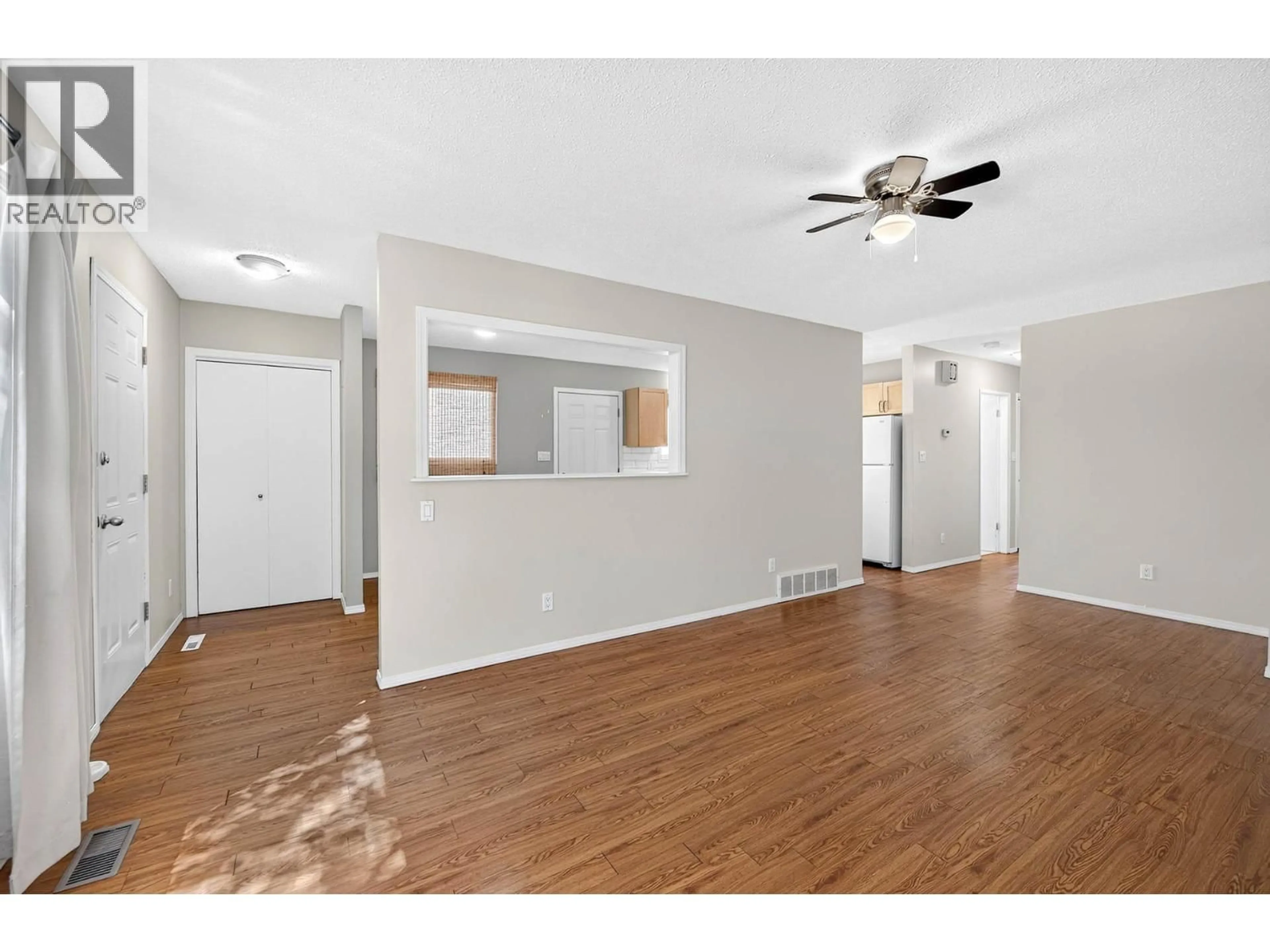 A pic of a room for 658 COURTENAY CRESCENT, Kamloops British Columbia V2B1Z6