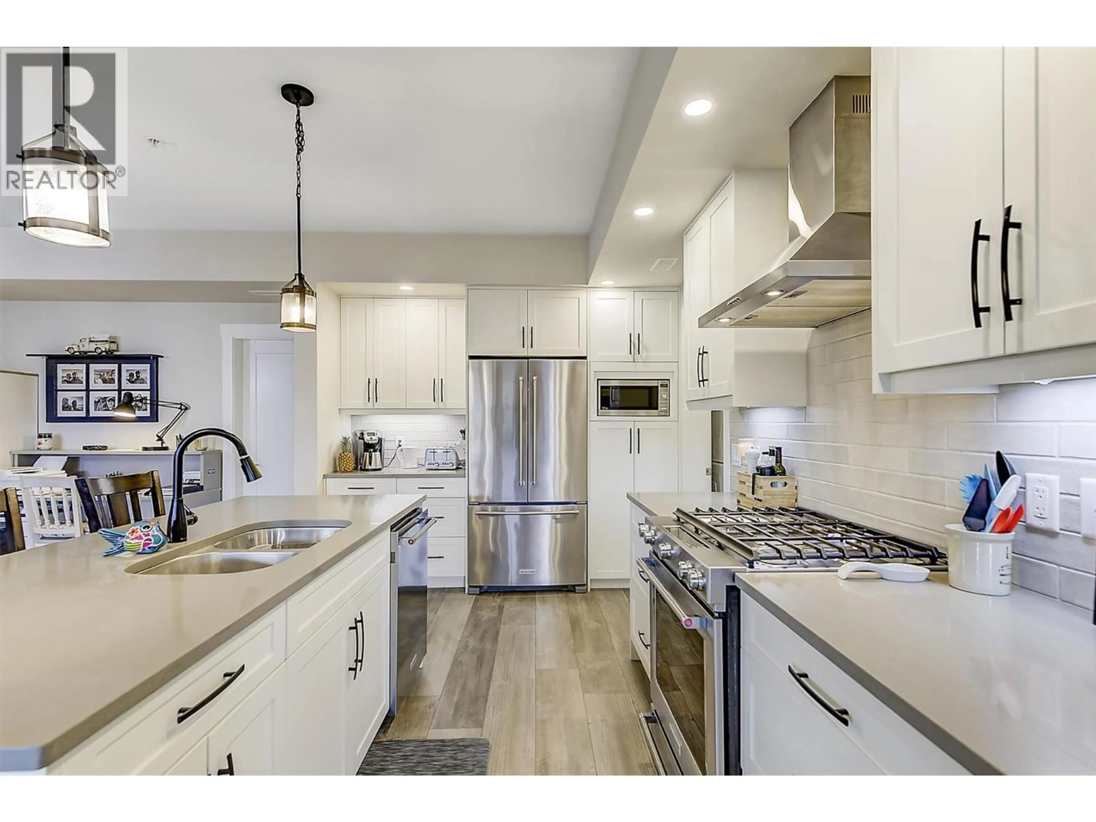 Open concept kitchen, unknown for 222 - 4000 REDSTONE CRESCENT, Peachland British Columbia V0H1X5
