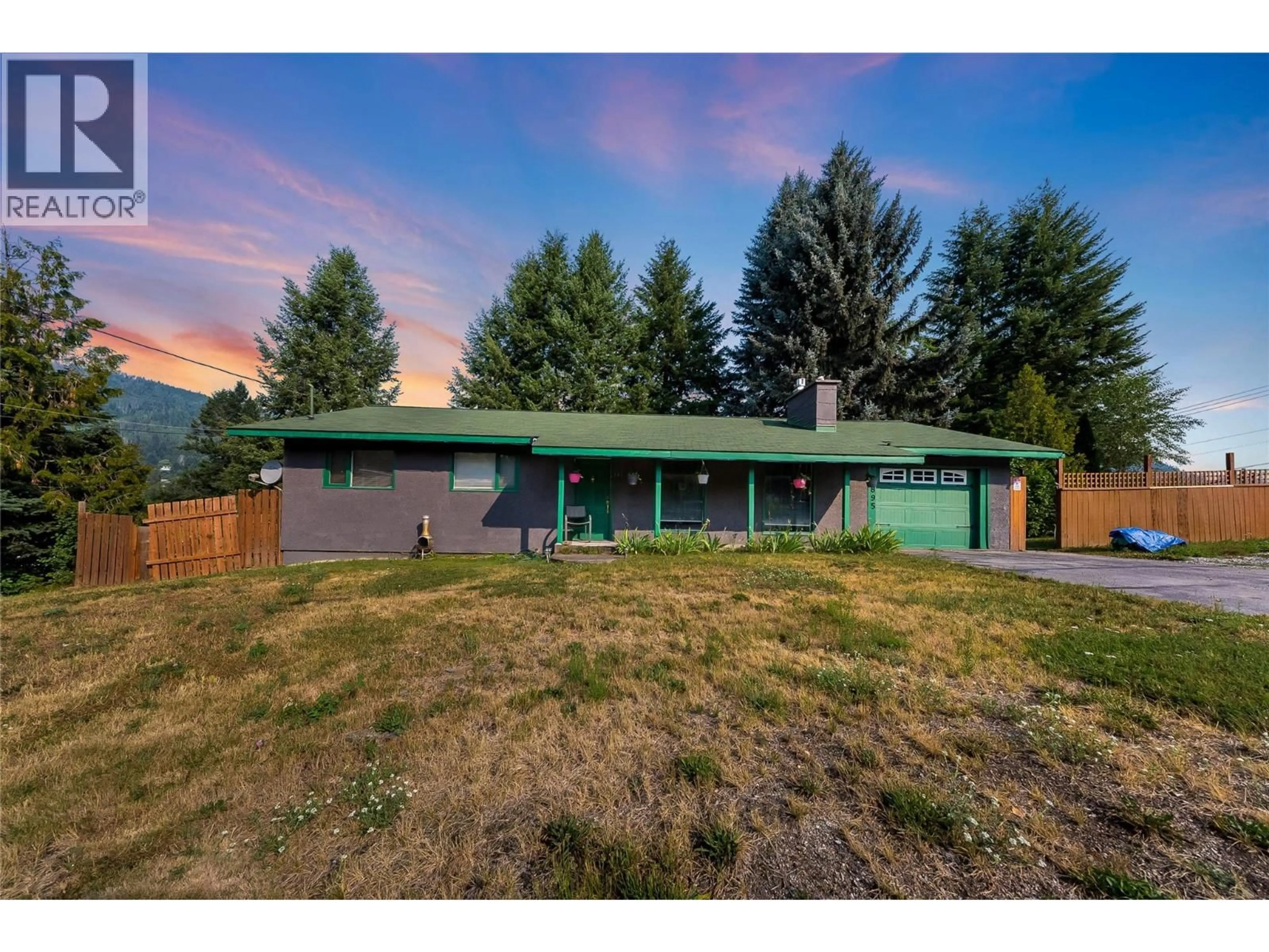 A pic from outside/outdoor area/front of a property/back of a property/a pic from drone, unknown for 1895 COLUMBIA GARDENS ROAD, Fruitvale British Columbia V0G1L0
