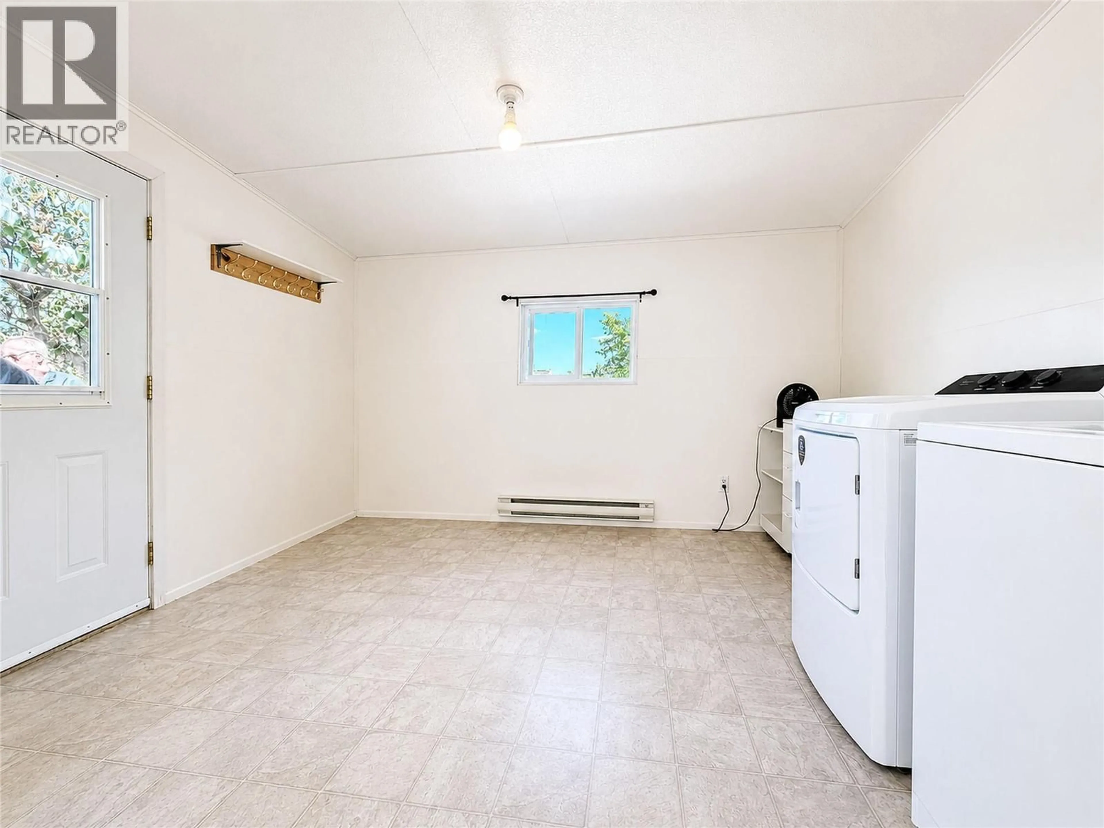 A pic of a room for 1608 4TH STREET NORTH, Cranbrook British Columbia V1C3L1