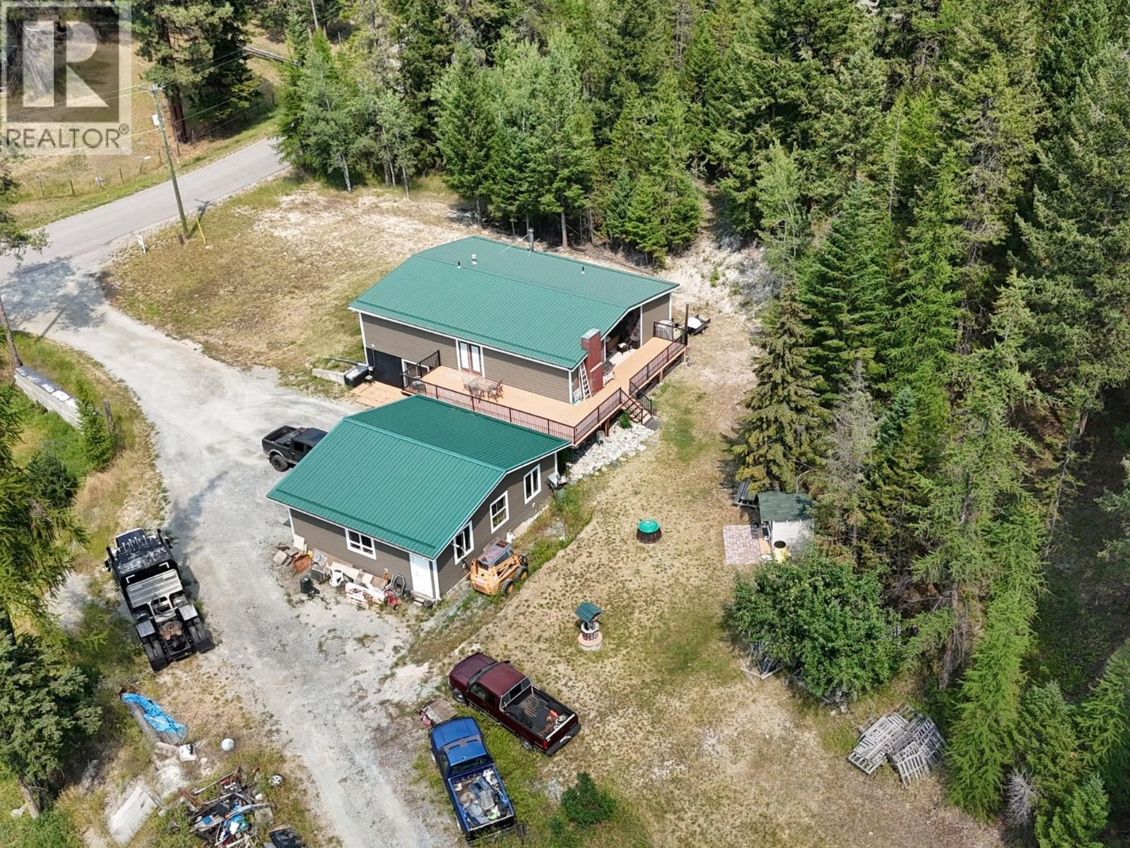 A pic from outside/outdoor area/front of a property/back of a property/a pic from drone, building for 897 SILVER CREEK ROAD, Cranbrook British Columbia V1C6X7
