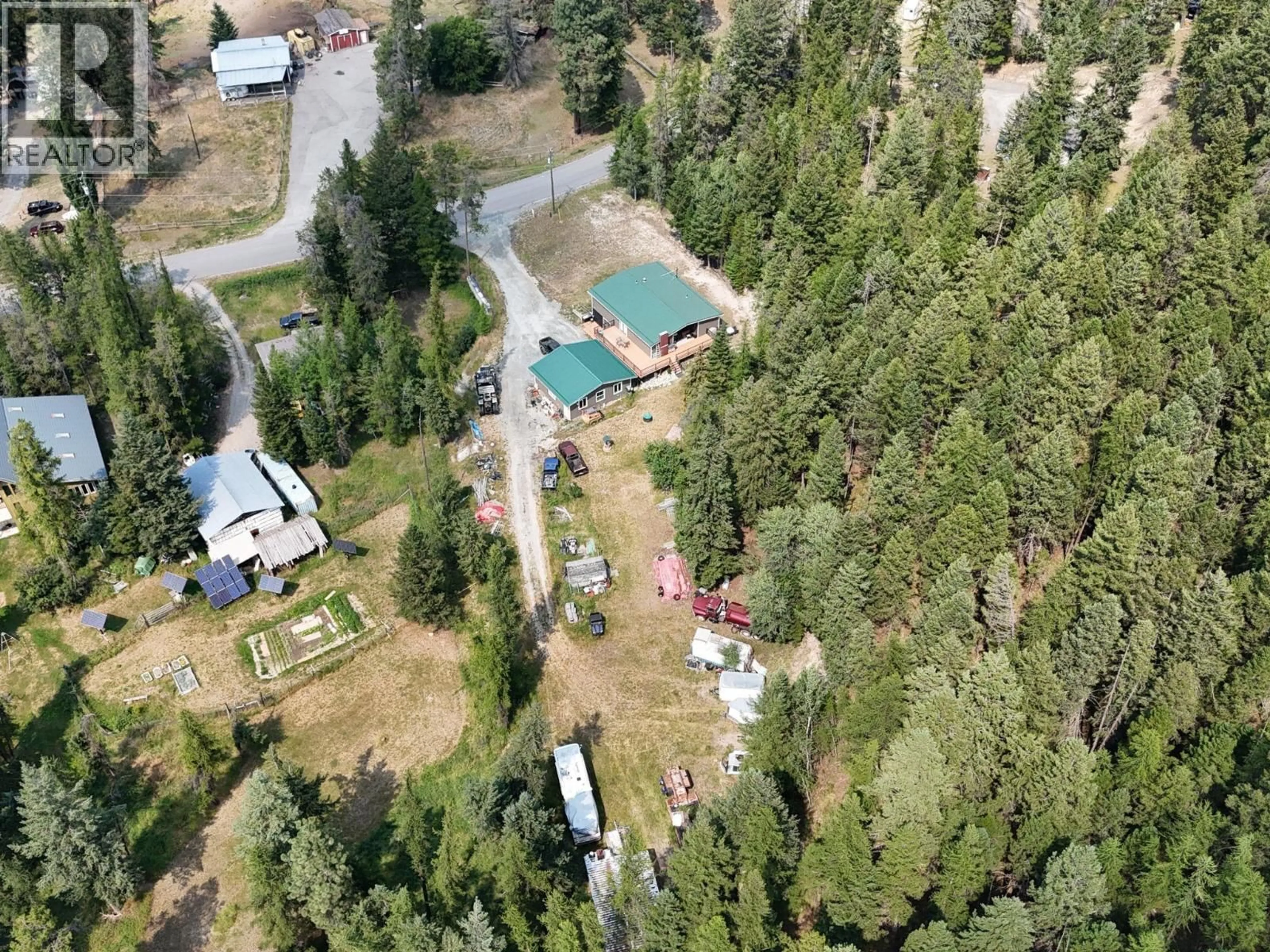 A pic from outside/outdoor area/front of a property/back of a property/a pic from drone, unknown for 897 SILVER CREEK ROAD, Cranbrook British Columbia V1C6X7