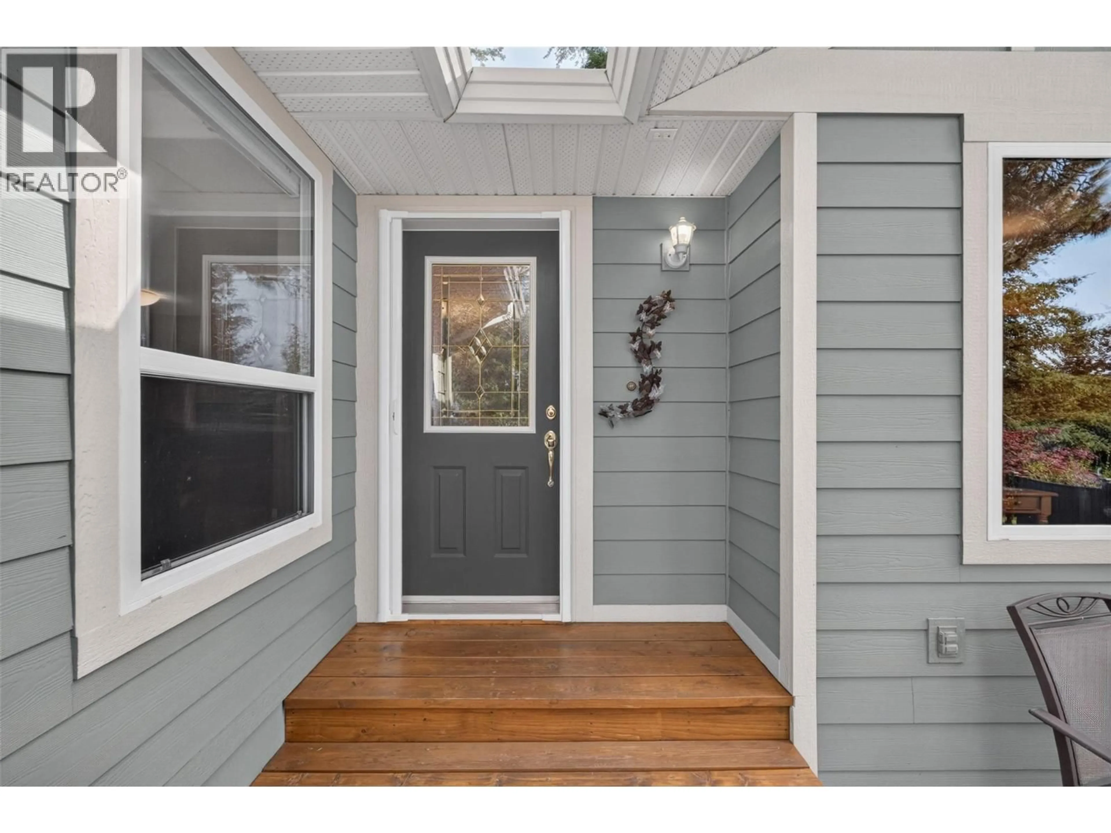 Indoor entryway for 3671 JACKSON ROAD, Tappen British Columbia V0E2X1