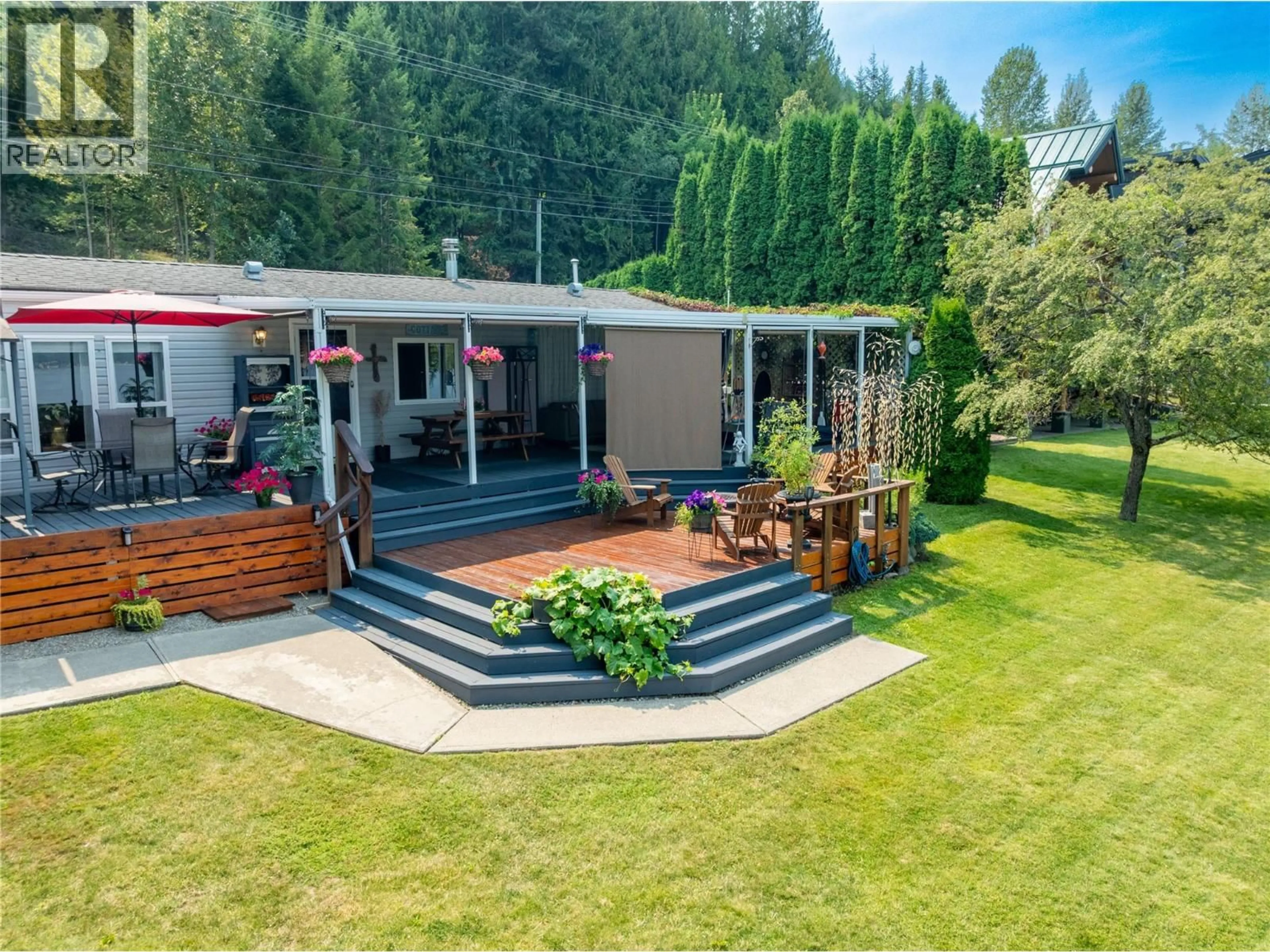 A pic from outside/outdoor area/front of a property/back of a property/a pic from drone, unknown for 3565 EAGLE BAY ROAD, Eagle Bay British Columbia V0E1T0