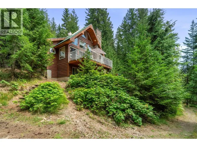 7621 HUDSON ROAD, Anglemont 2