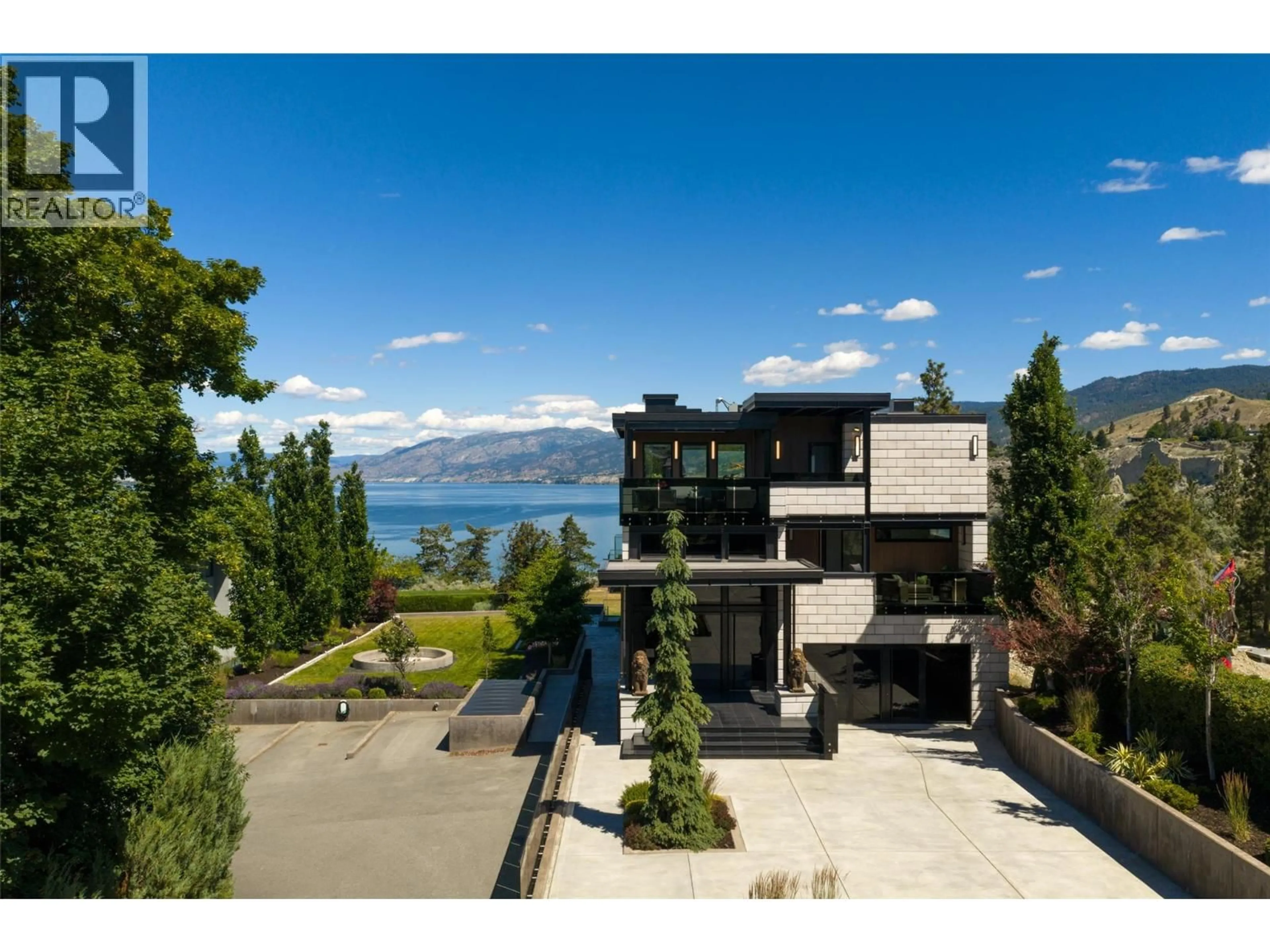 A pic from outside/outdoor area/front of a property/back of a property/a pic from drone, water/lake/river/ocean view for 581 & 571 VANCOUVER AVENUE, Penticton British Columbia V2A1A4