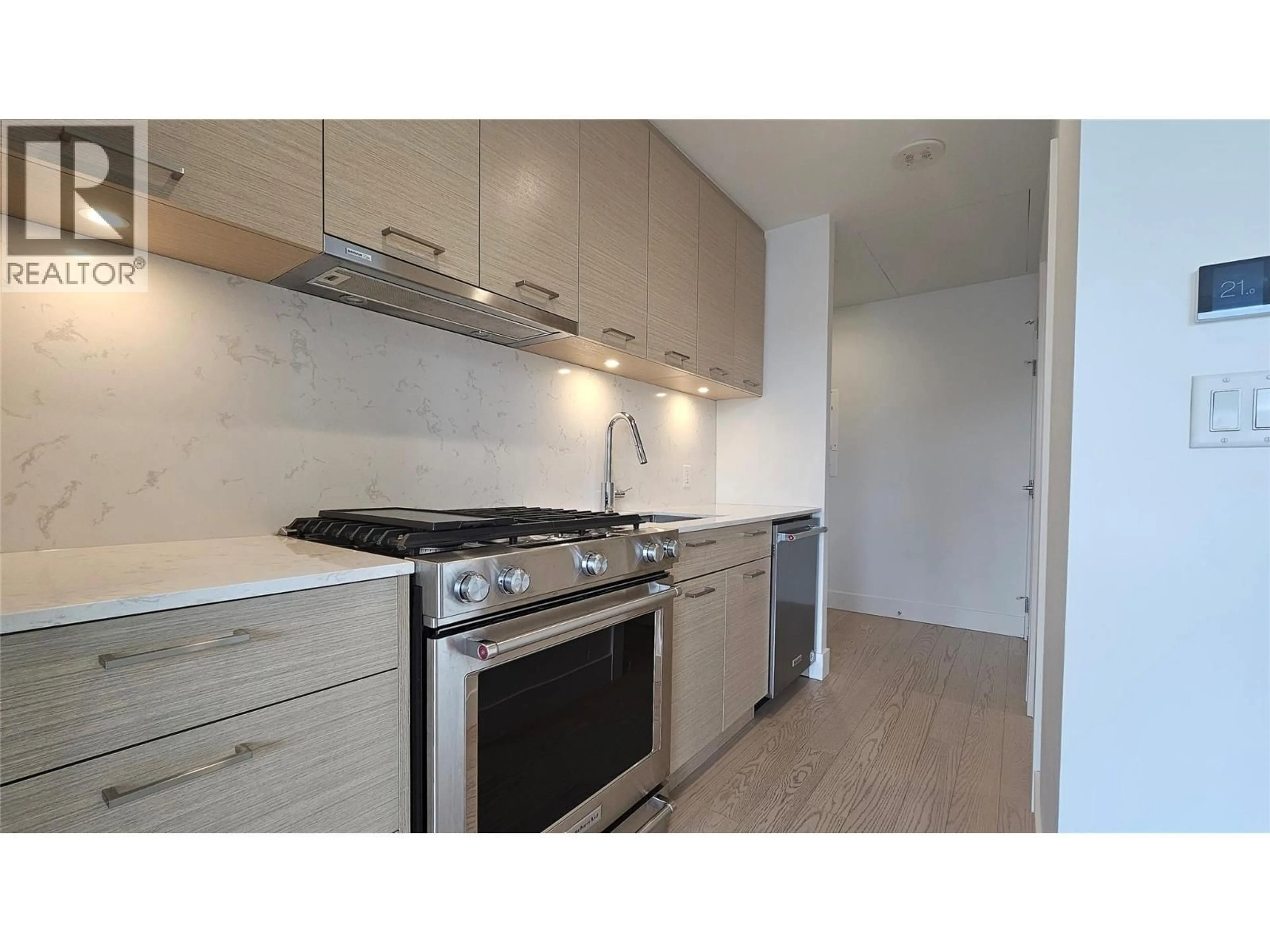 Standard kitchen, unknown for 609 - 1191 SUNSET DRIVE, Kelowna British Columbia V1Y0J4