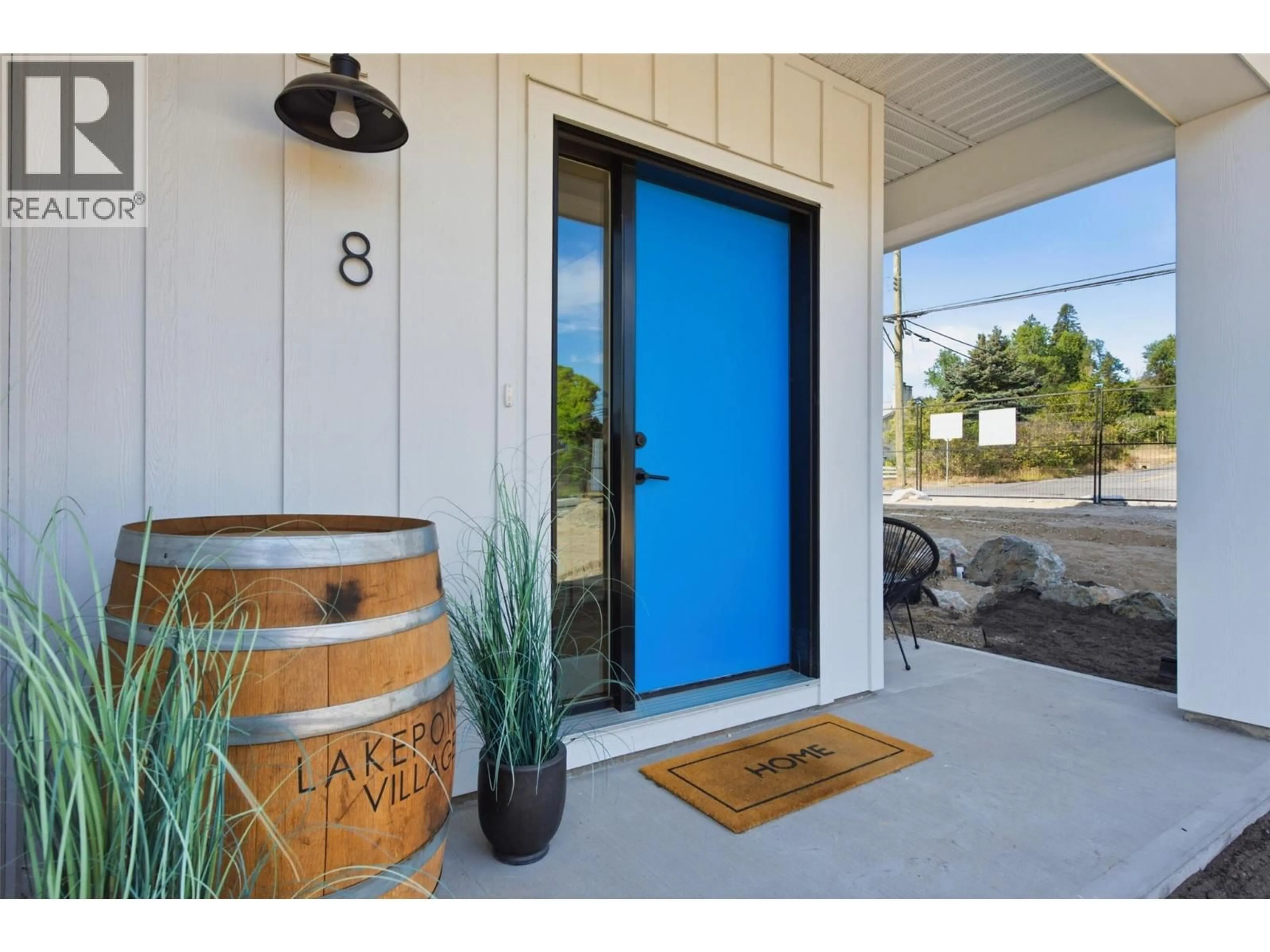 Indoor entryway for 8 - 11565 OKANAGAN CENTRE ROAD EAST, Lake Country British Columbia V4V1G4
