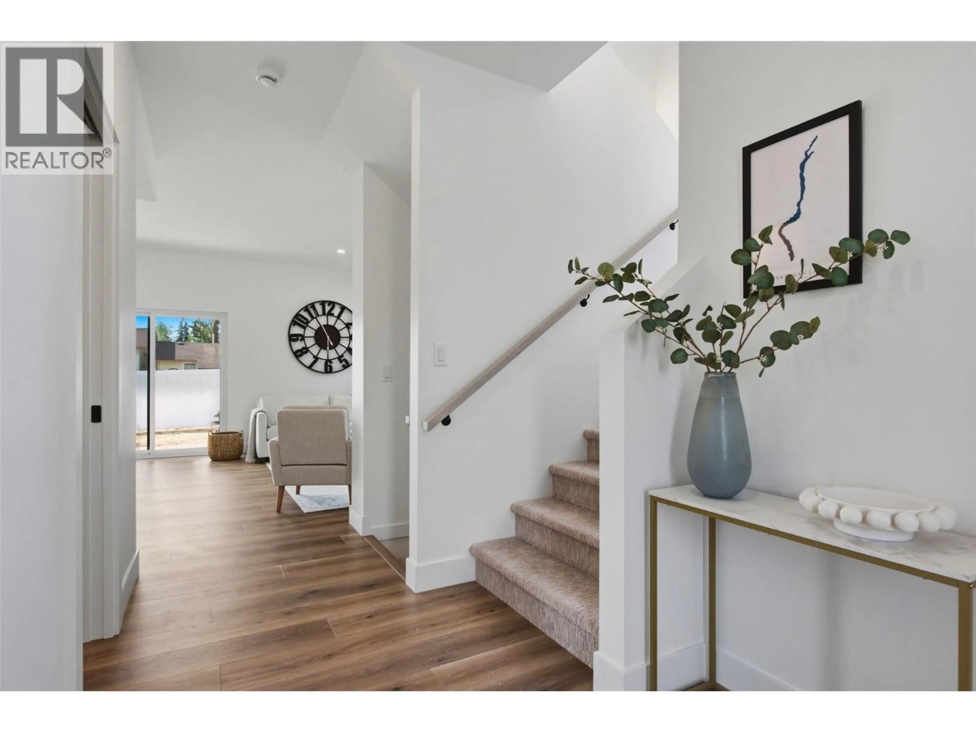 Indoor entryway for 8 - 11565 OKANAGAN CENTRE ROAD EAST, Lake Country British Columbia V4V1G4