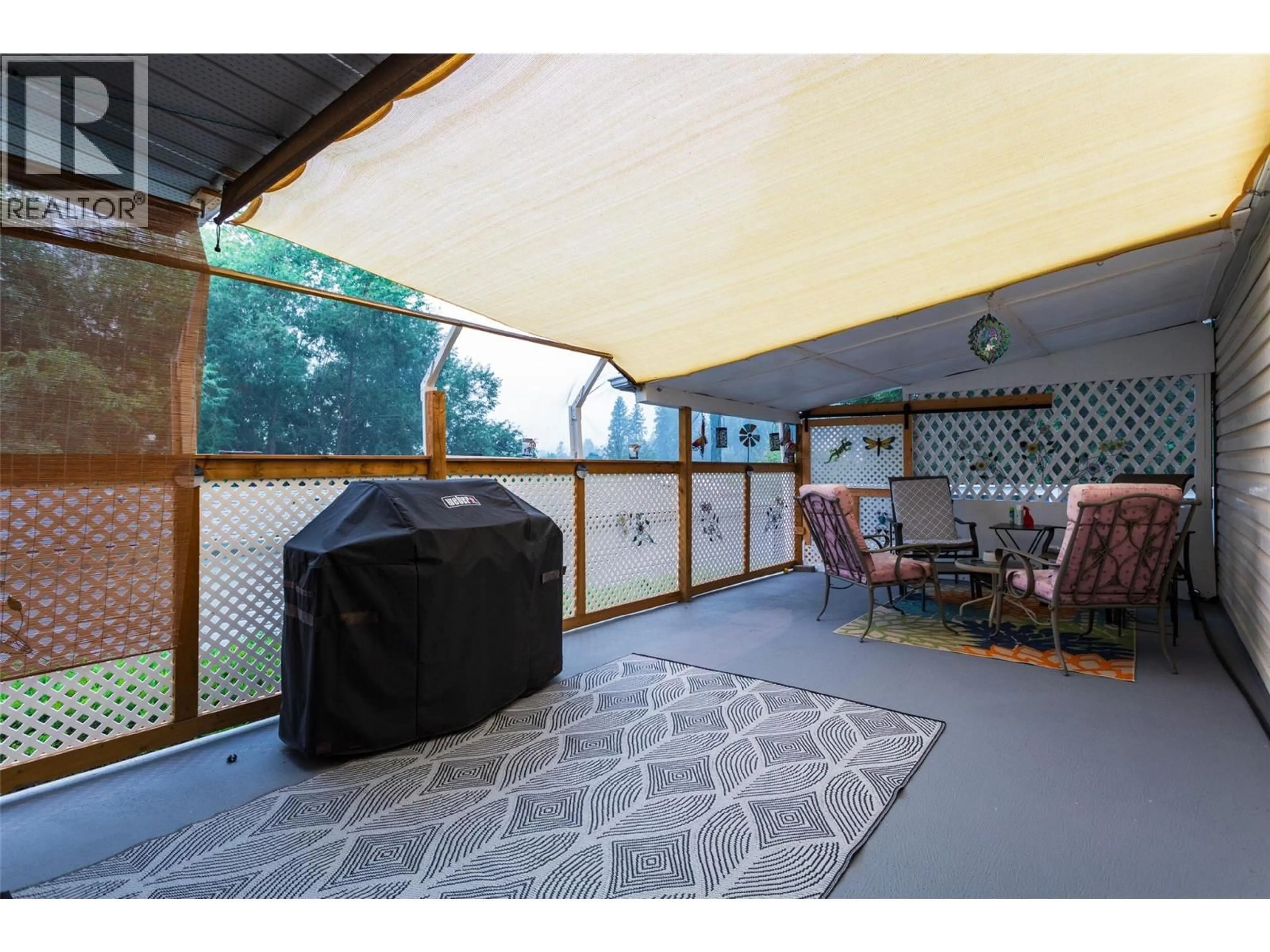 Indoor garage for 18 - 3206 SHANNON LAKE ROAD, Westbank British Columbia V4T1V4