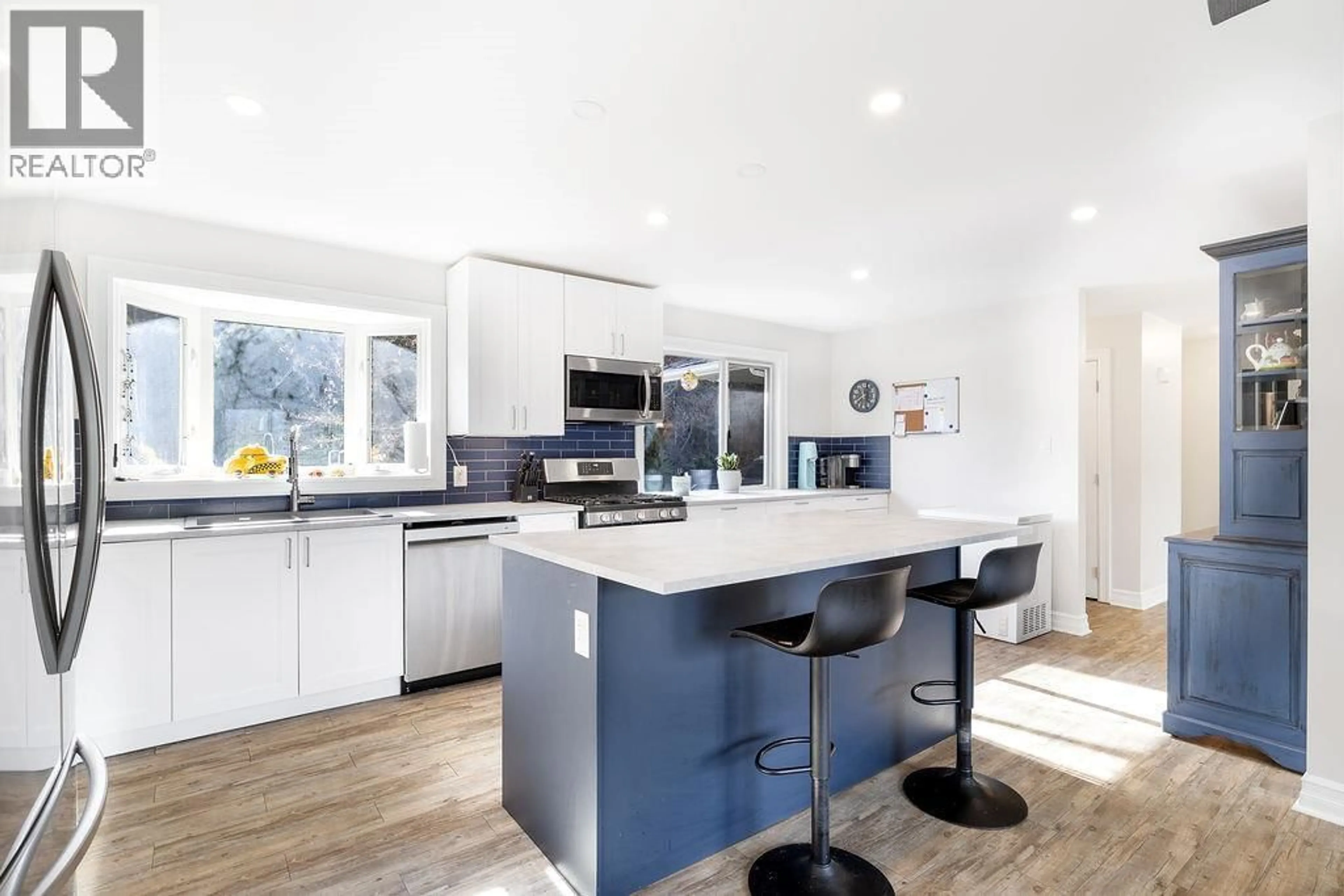 Open concept kitchen, unknown for 2527 ISLANDVIEW ROAD, Blind Bay British Columbia V0E1H2