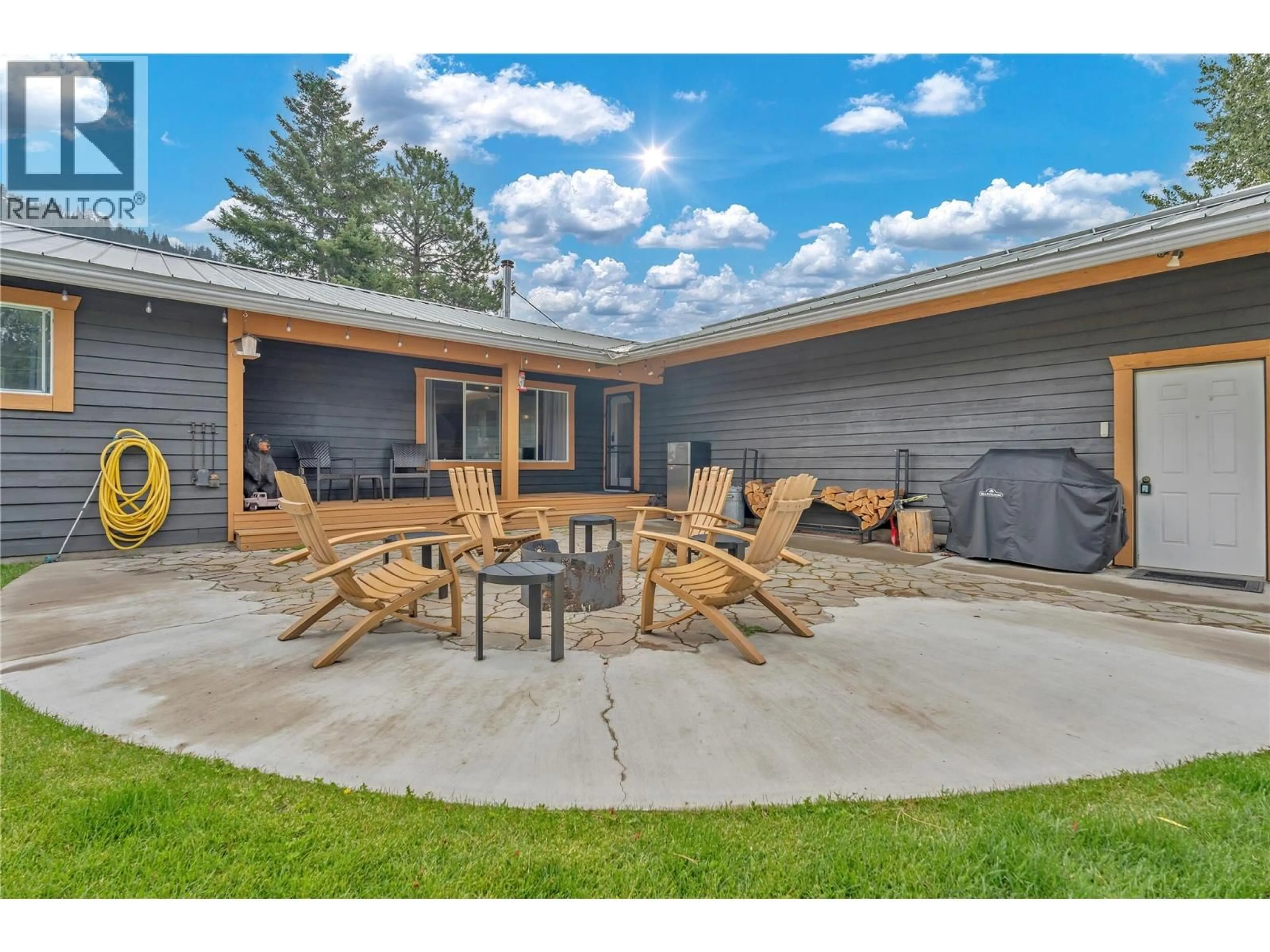 Patio, unknown for 2605 OTTER AVENUE, Tulameen British Columbia V0X1W0