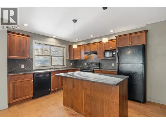 2 - 146 MCCURDY ROAD, Kelowna 2