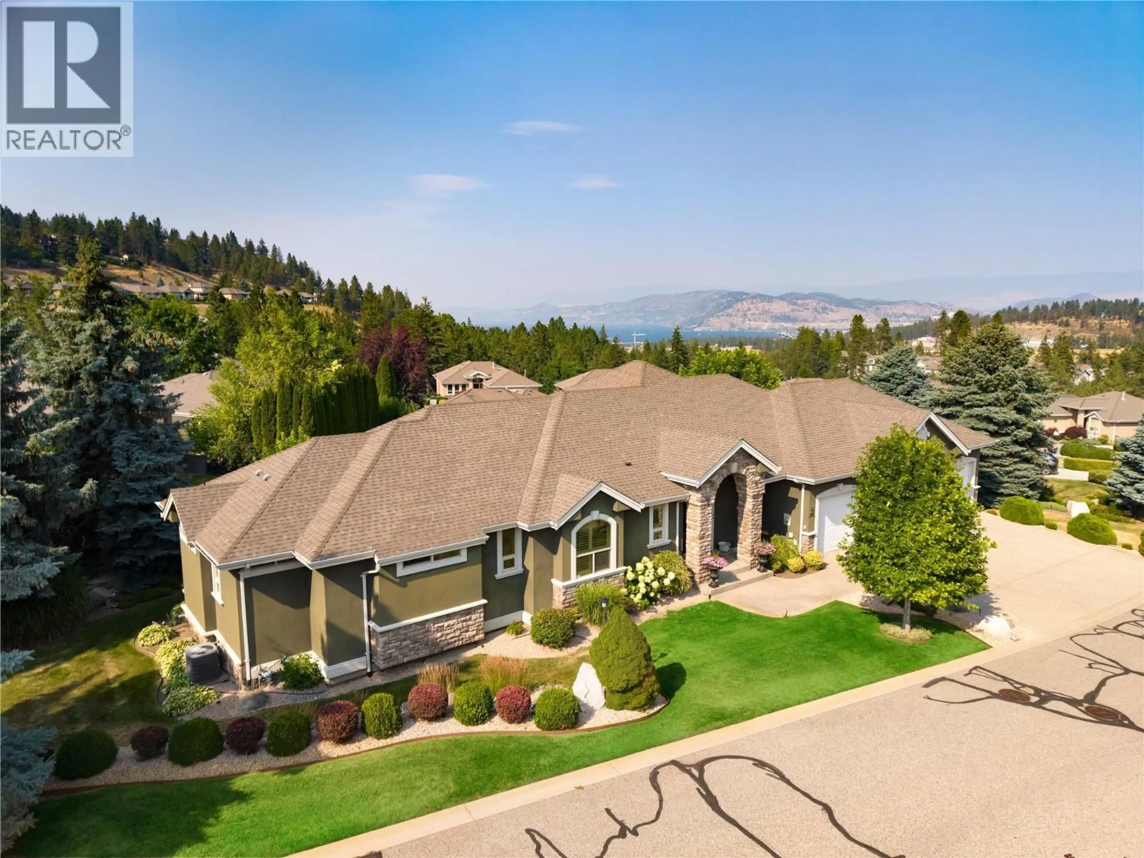 A pic from outside/outdoor area/front of a property/back of a property/a pic from drone, mountain view for 43 - 2155 HORIZON DRIVE, West Kelowna British Columbia V1Z3Z9