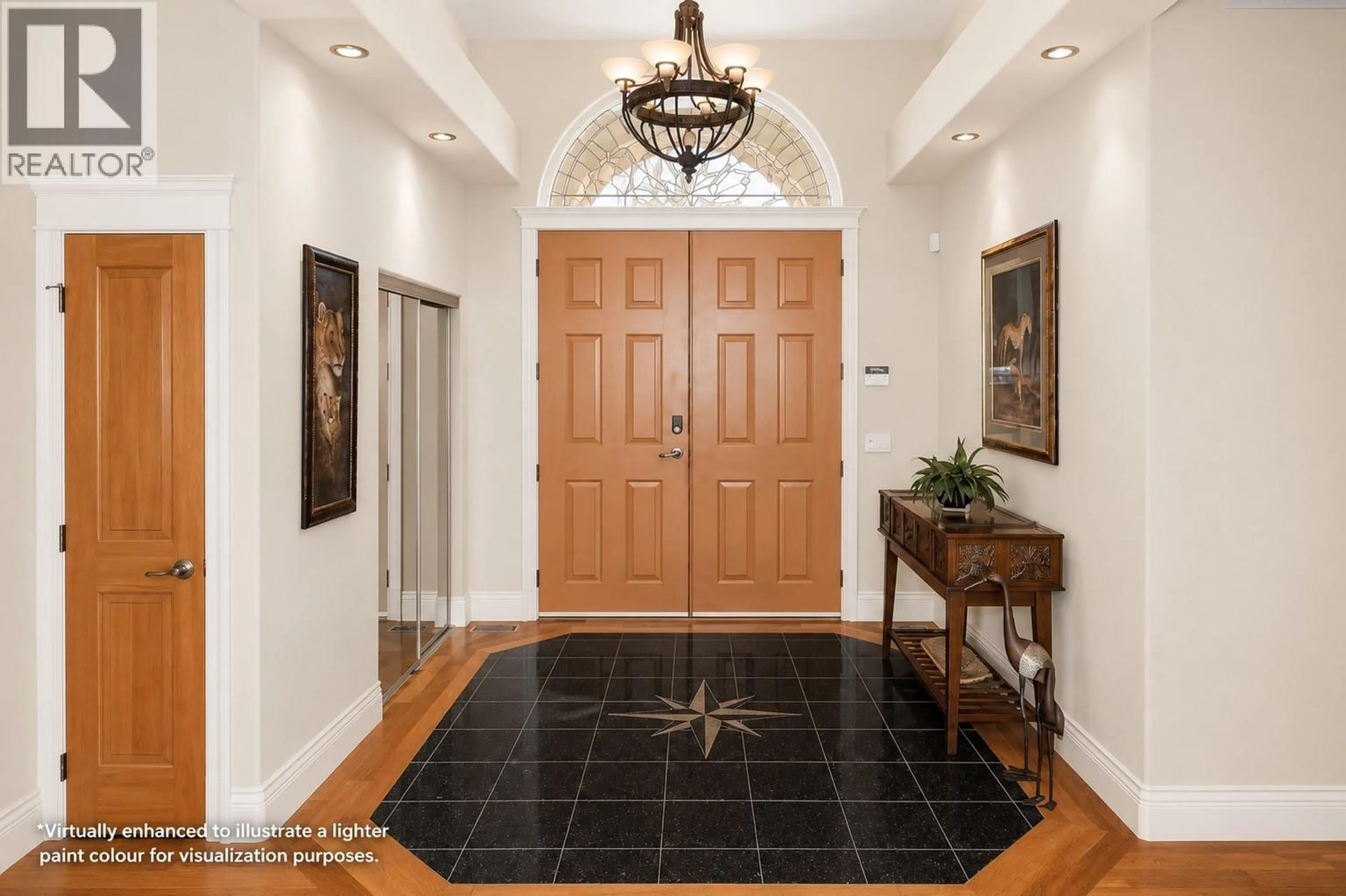 Indoor entryway for 43 - 2155 HORIZON DRIVE, West Kelowna British Columbia V1Z3Z9