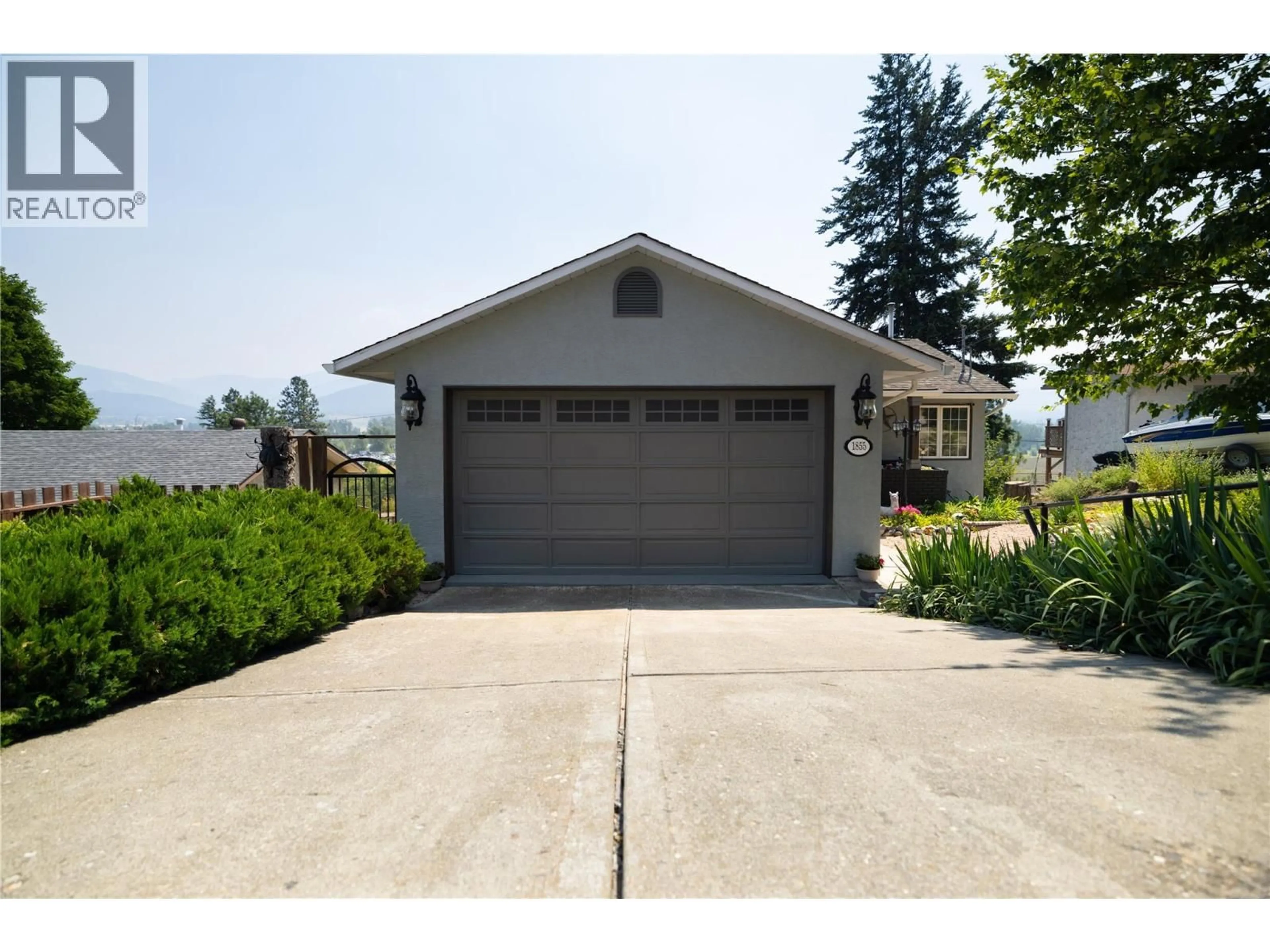 Indoor garage for 1855 GRANDVIEW AVENUE, Lumby British Columbia V0E2G0