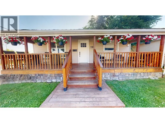200 5TH AVENUE SOUTH, Cranbrook 3