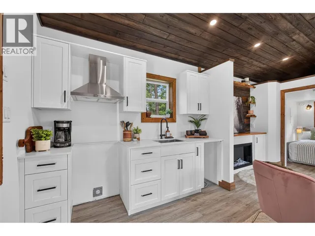 3 - 5533 33 HIGHWAY, Beaverdell 5