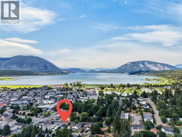 630 OKANAGAN SE AVENUE, Salmon Arm 2