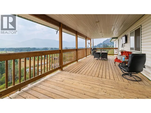 4840 LOWER WYNNDEL ROAD, Wynndel 3