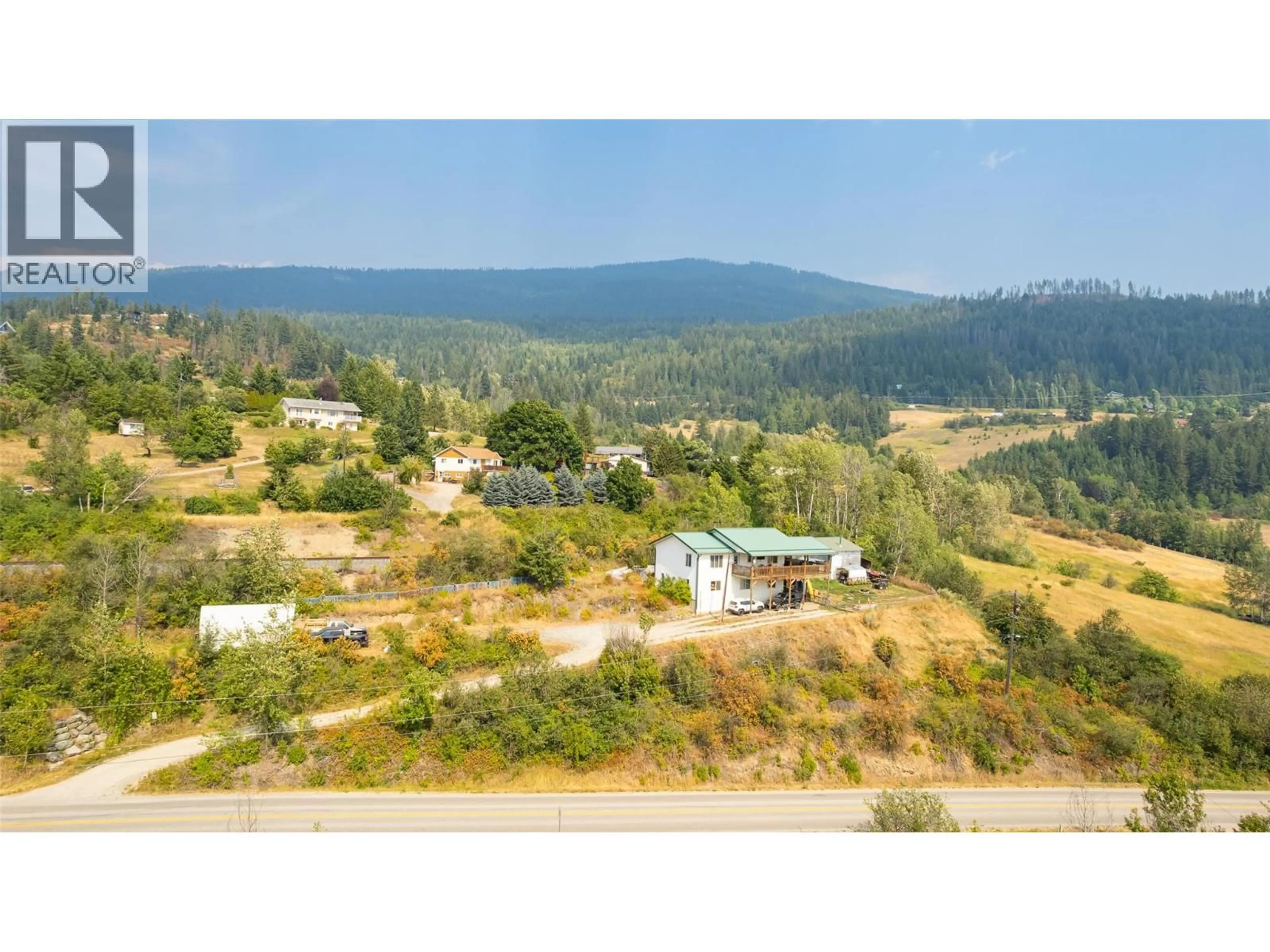A pic from outside/outdoor area/front of a property/back of a property/a pic from drone, mountain view for 4840 LOWER WYNNDEL ROAD, Wynndel British Columbia V0B2N1