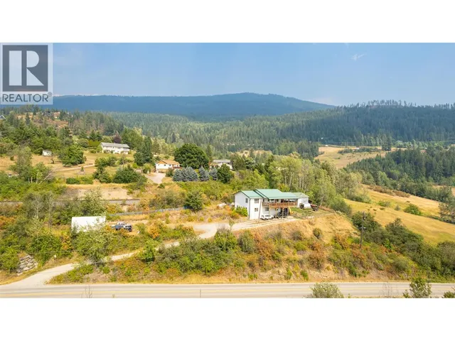 4840 LOWER WYNNDEL ROAD, Wynndel 4