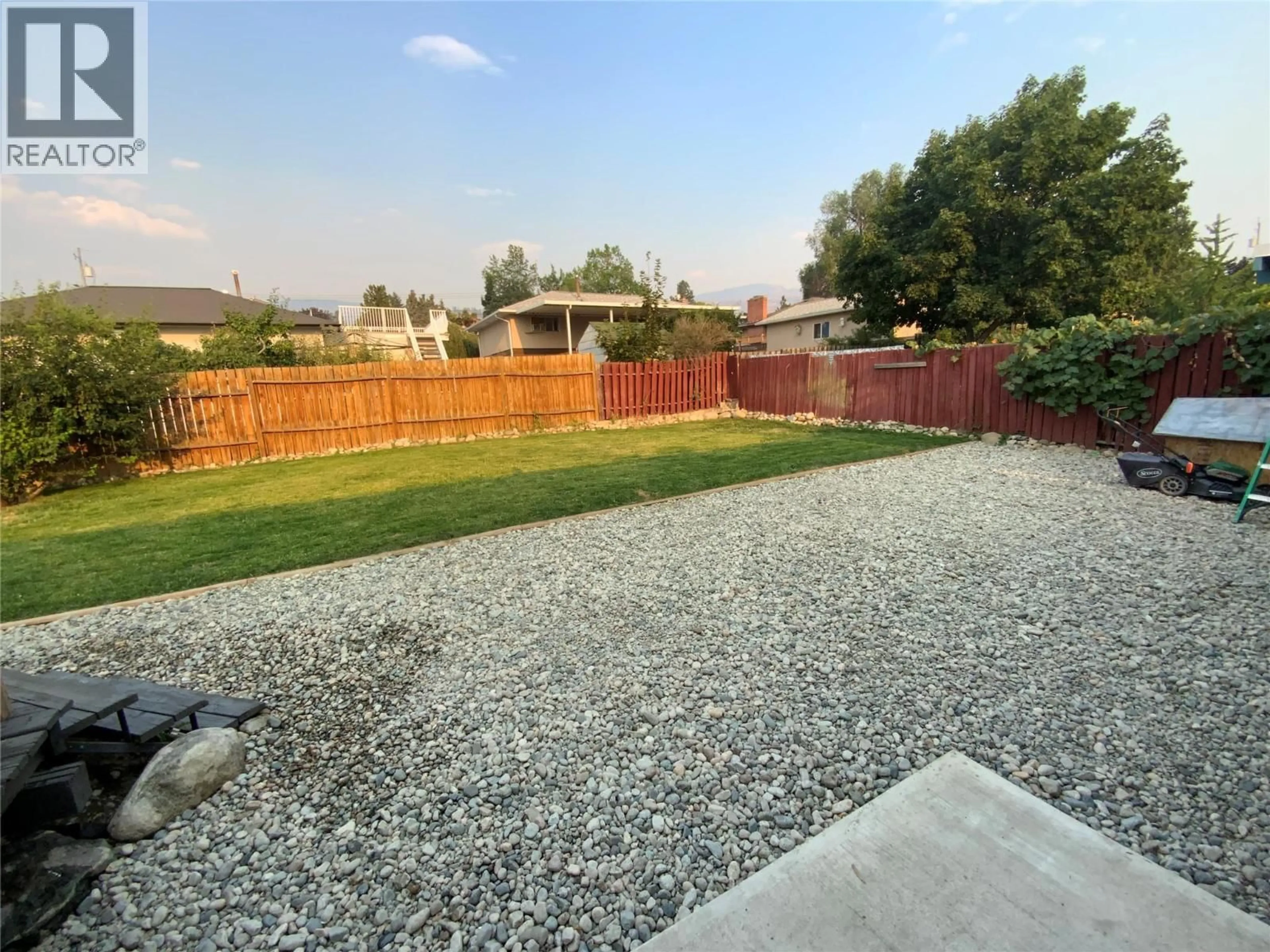 A pic from outside/outdoor area/front of a property/back of a property/a pic from drone, unknown for 1134 WOODLANDS DRIVE, Penticton British Columbia V2A3Z6