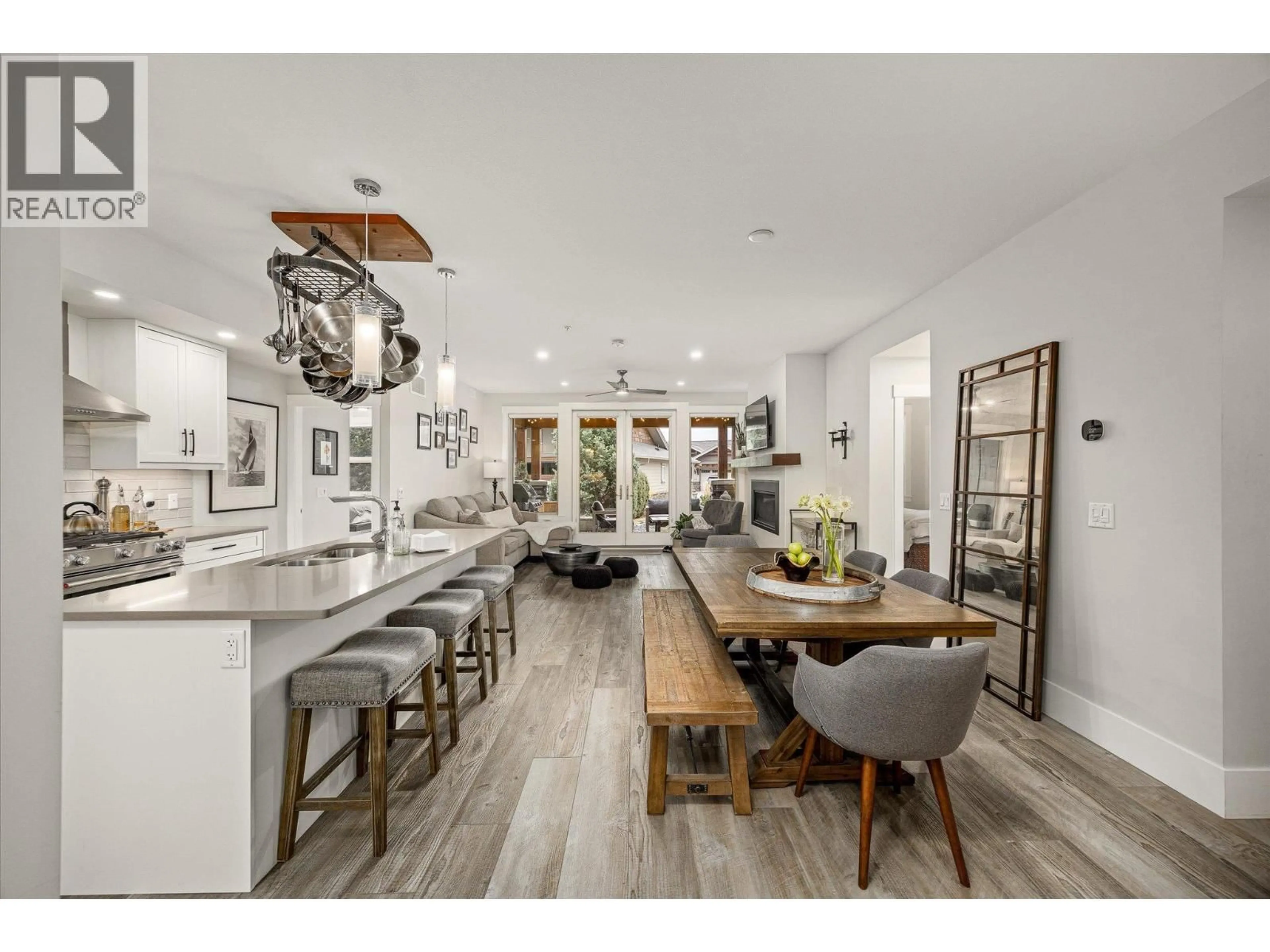 Open concept kitchen, unknown for 210 - 4000 REDSTONE CRESCENT, Peachland British Columbia V0H1X5