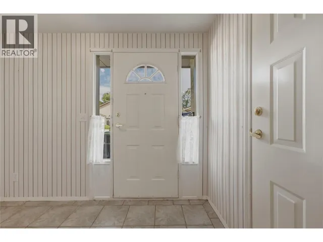 15 - 3850 ARGYLE AVENUE, Vernon 4