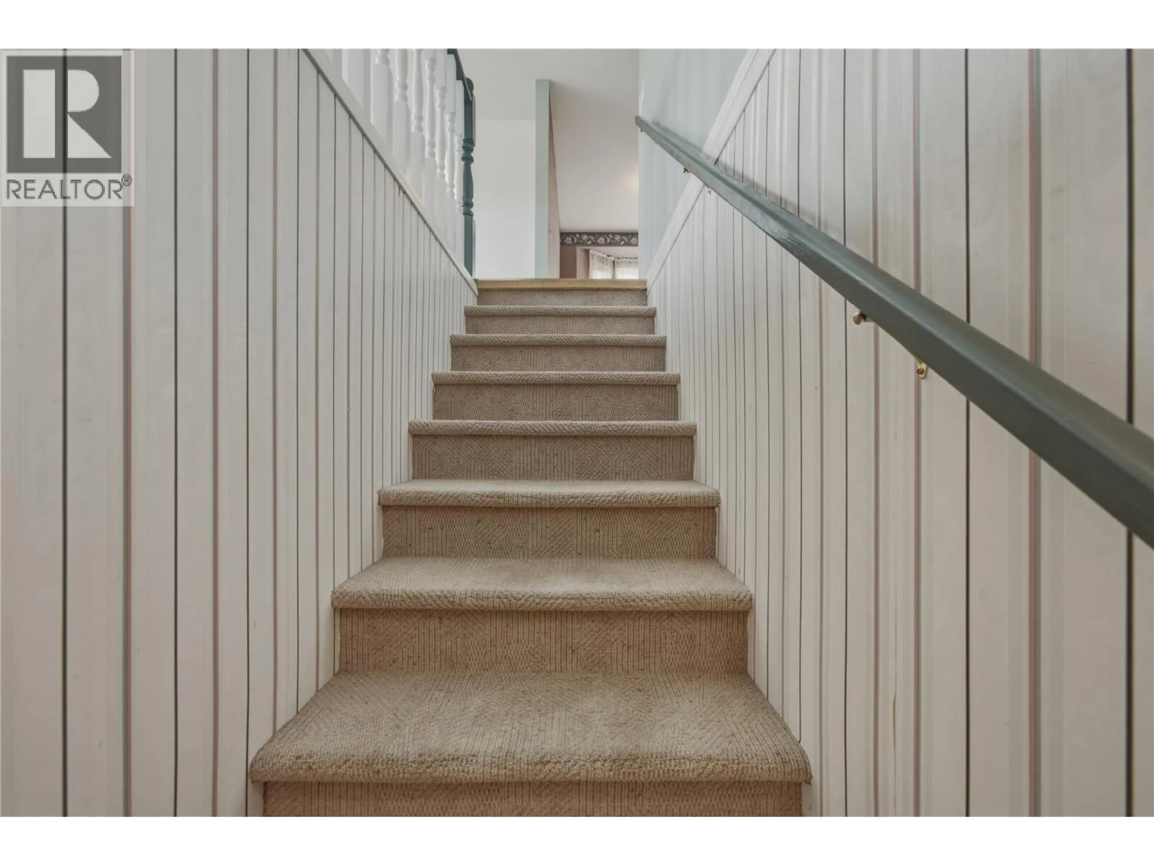 Stairs for 15 - 3850 ARGYLE AVENUE, Vernon British Columbia V1T8K9