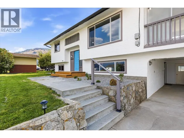 13620 COOKE AVENUE, Summerland 3
