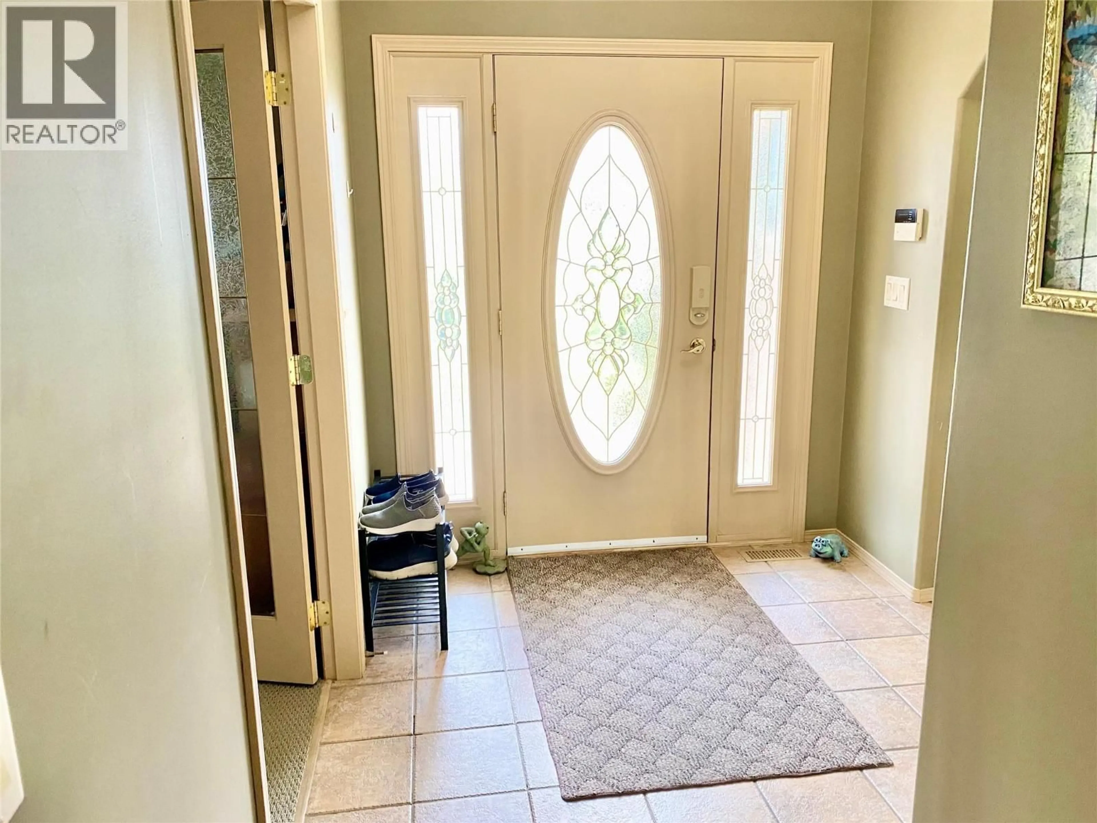 Indoor entryway for 514 ORIOLE WAY, Barriere British Columbia V0E1E0