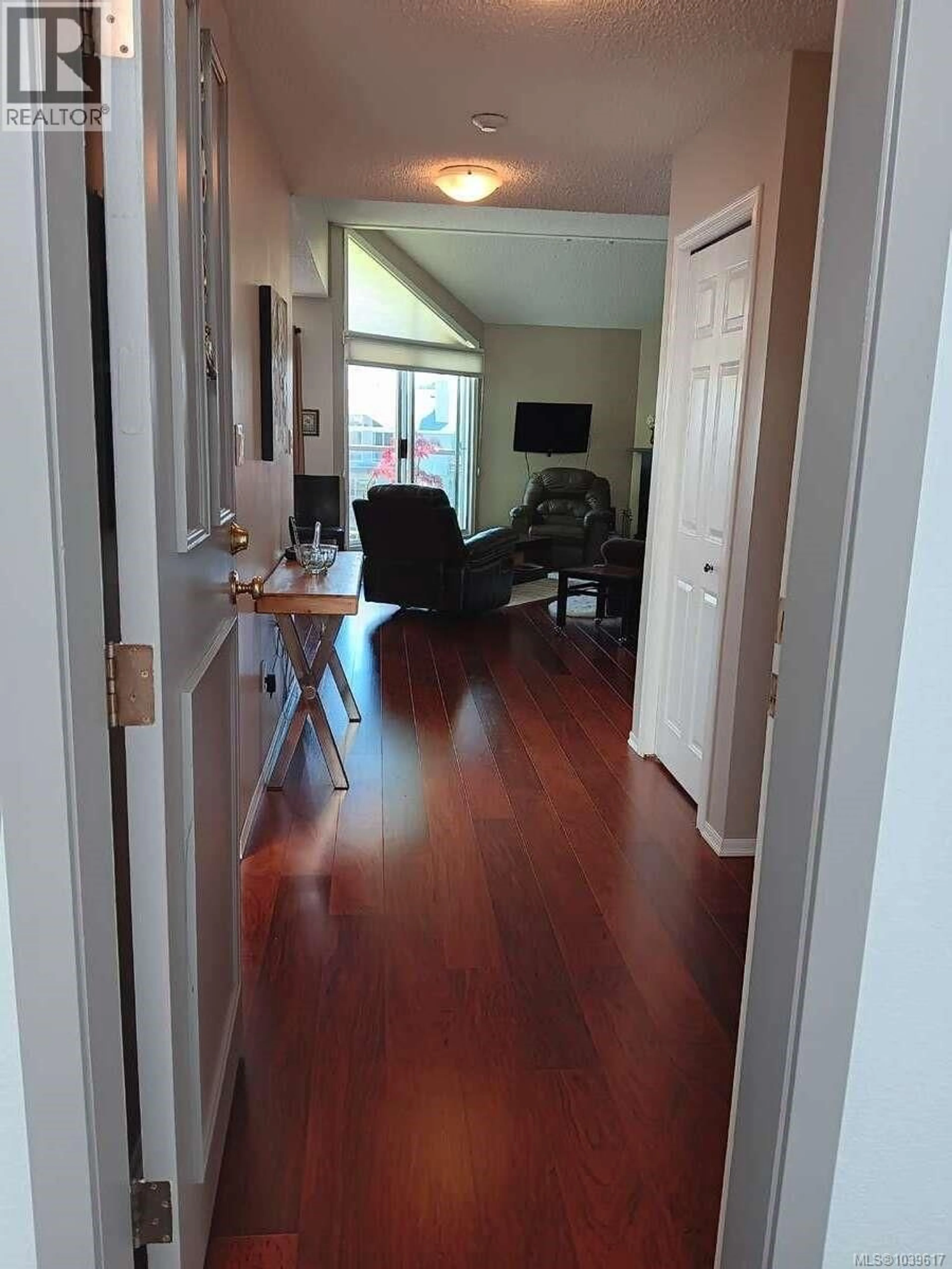 Unknown for 303 - 10461 RESTHAVEN DRIVE, Sidney British Columbia V8L3H6
