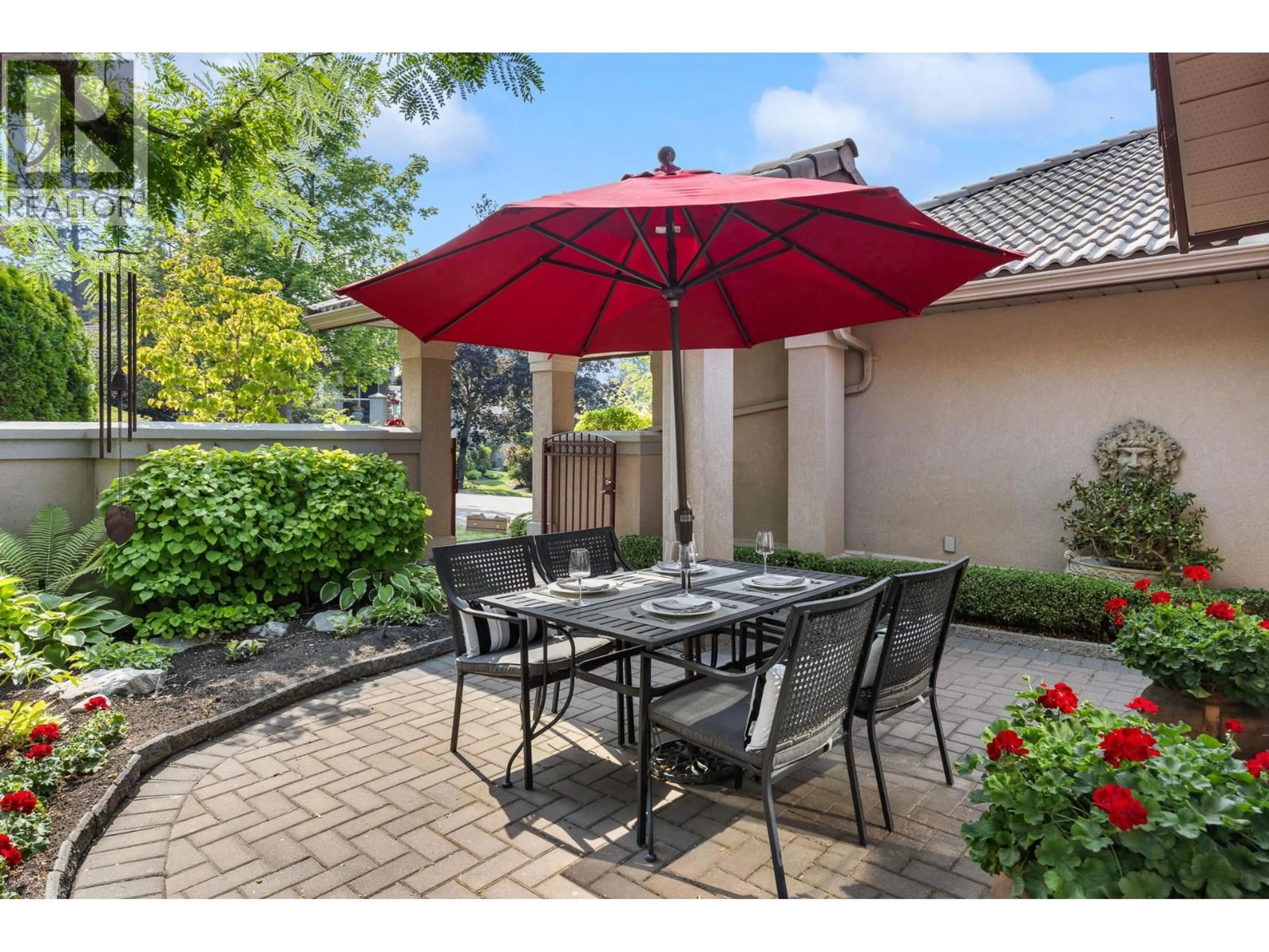 Patio, street for 2 - 4400 GALLAGHERS DRIVE EAST, Kelowna British Columbia V1W3Z8