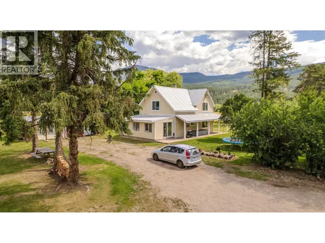 796 SALMON RIVER ROAD, Salmon Arm 2